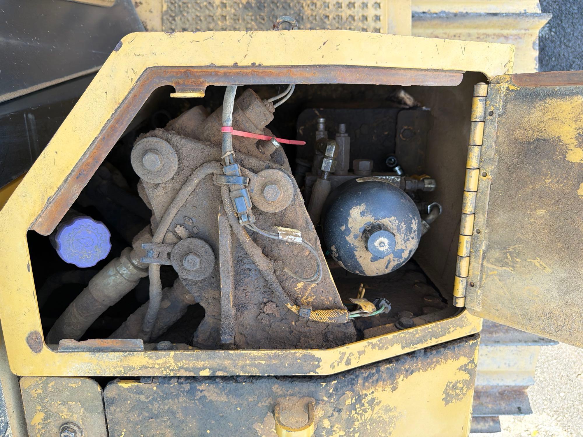 2010 Caterpillar D6T LGP