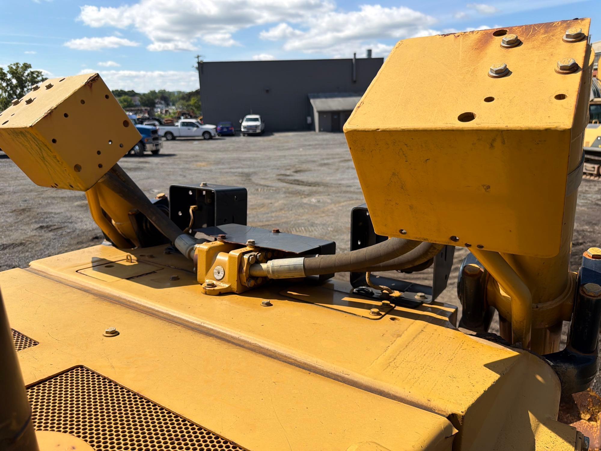 2010 Caterpillar D6T LGP