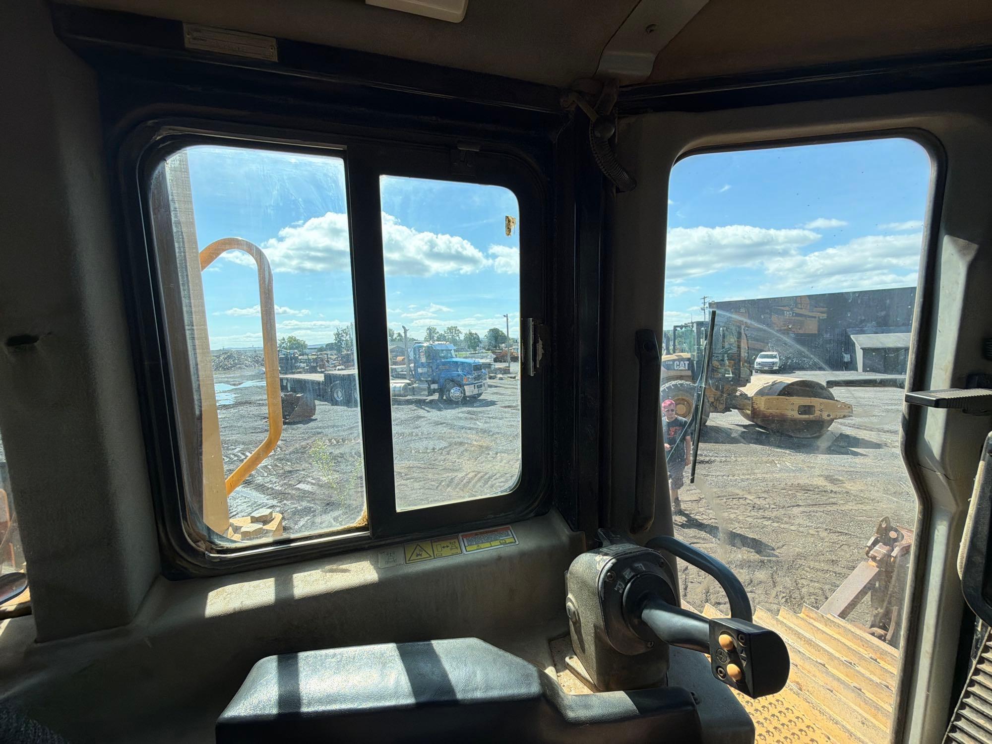 2010 Caterpillar D6T LGP
