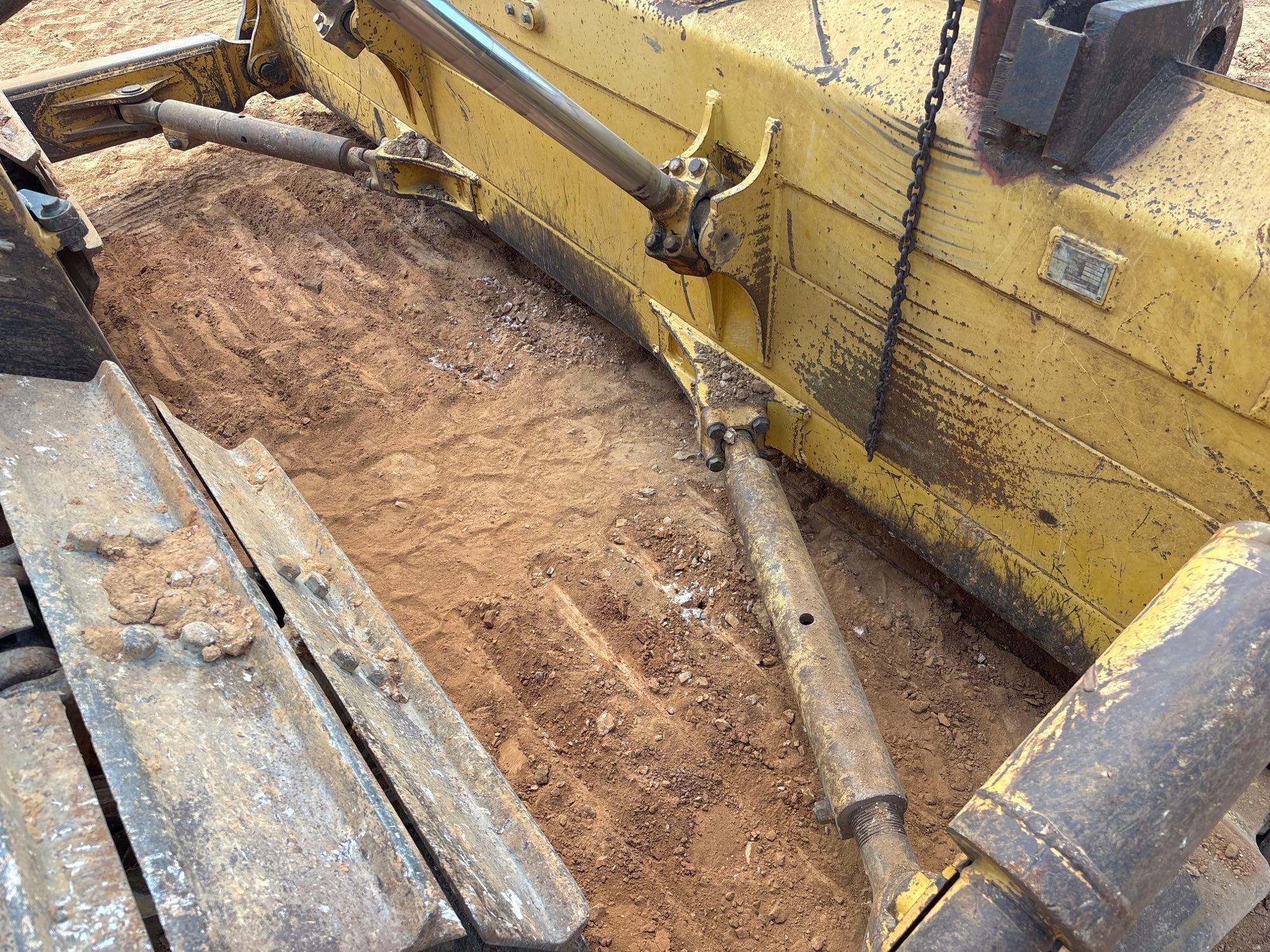 2014 Komatsu D65PX-17