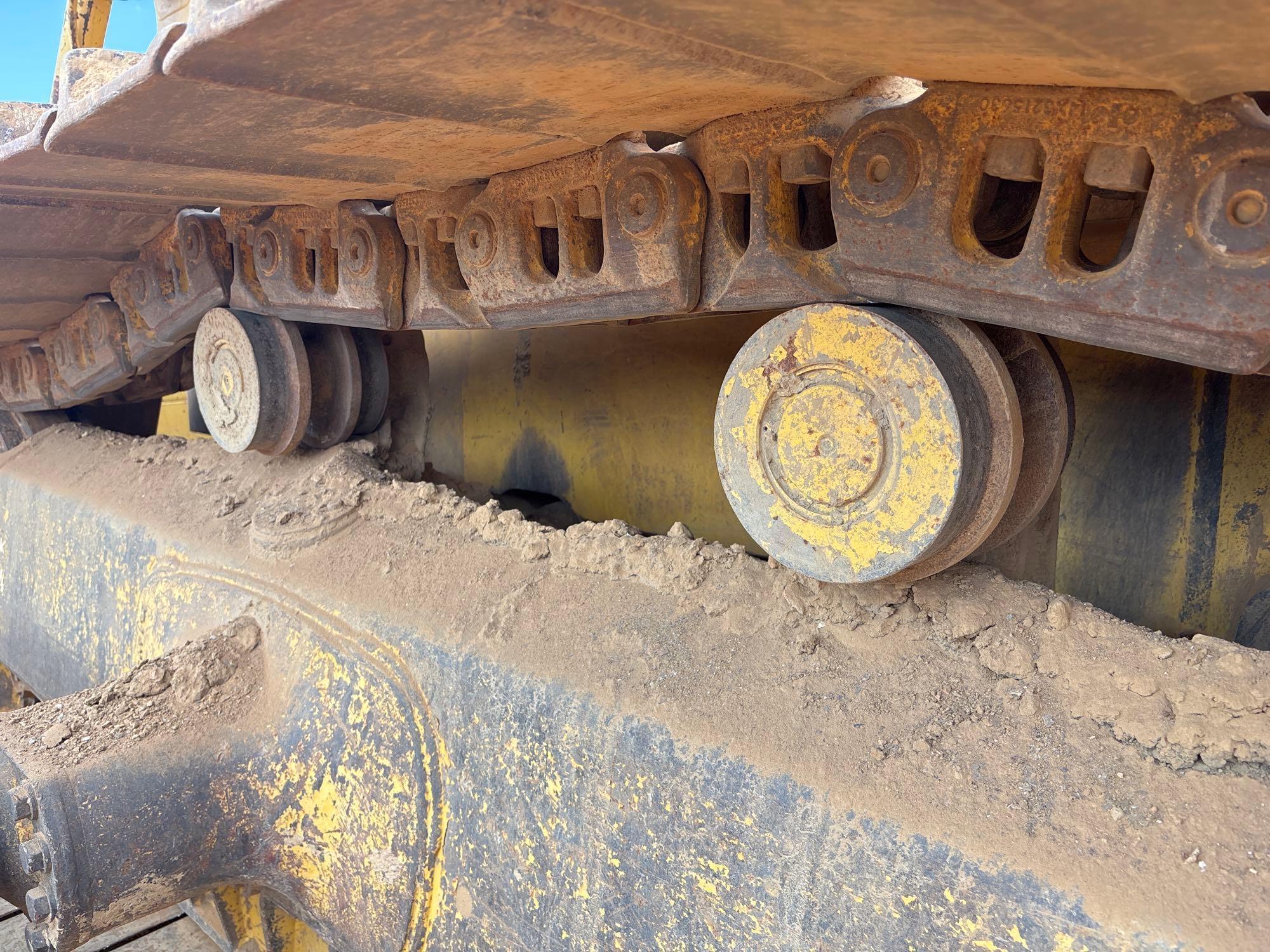 2014 Komatsu D65PX-17