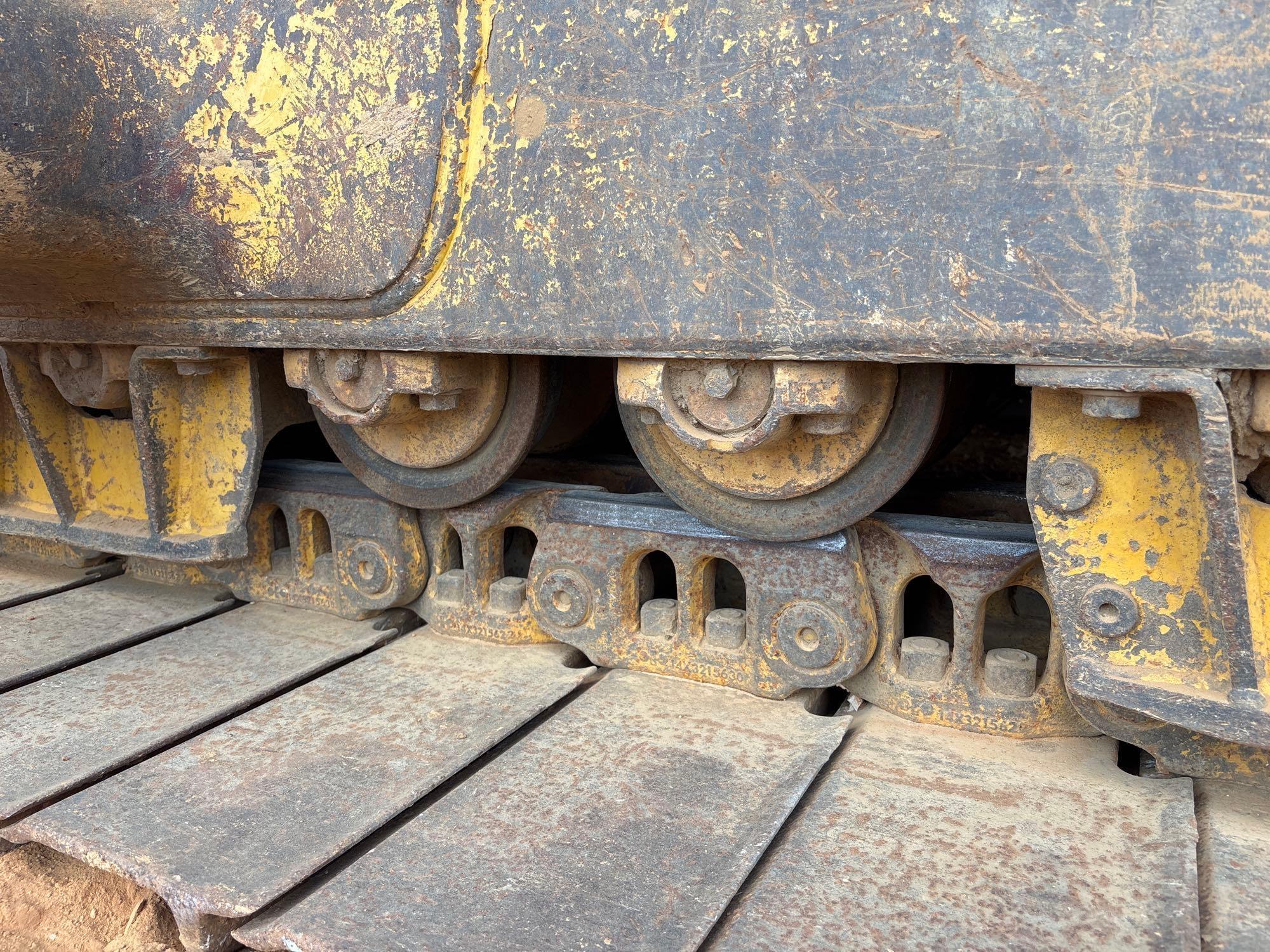 2014 Komatsu D65PX-17