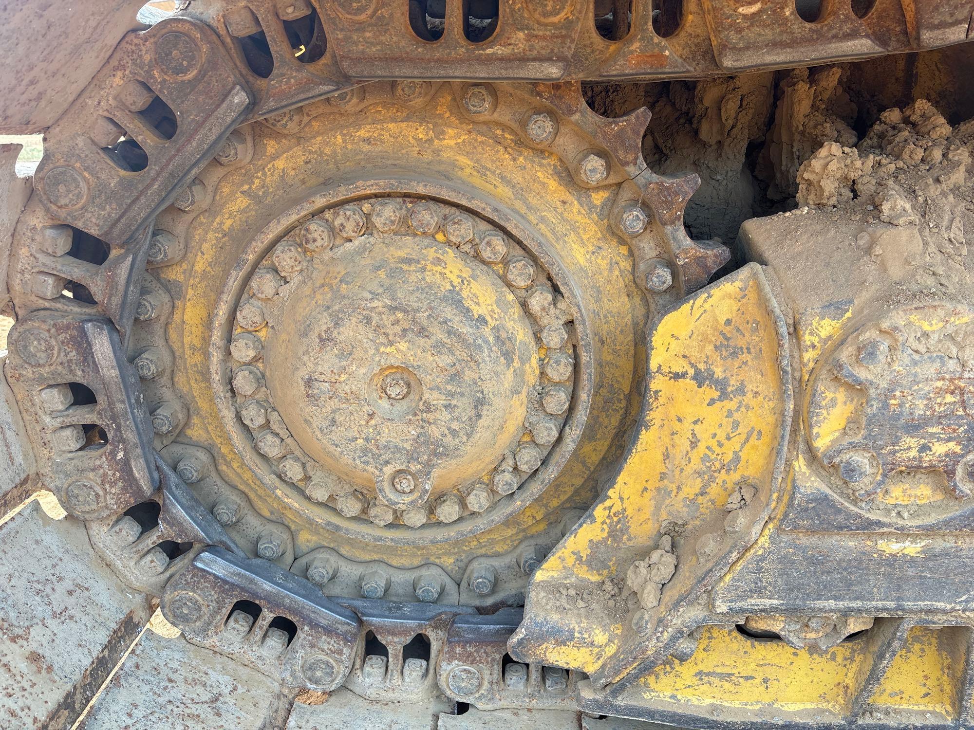 2014 Komatsu D65PX-17