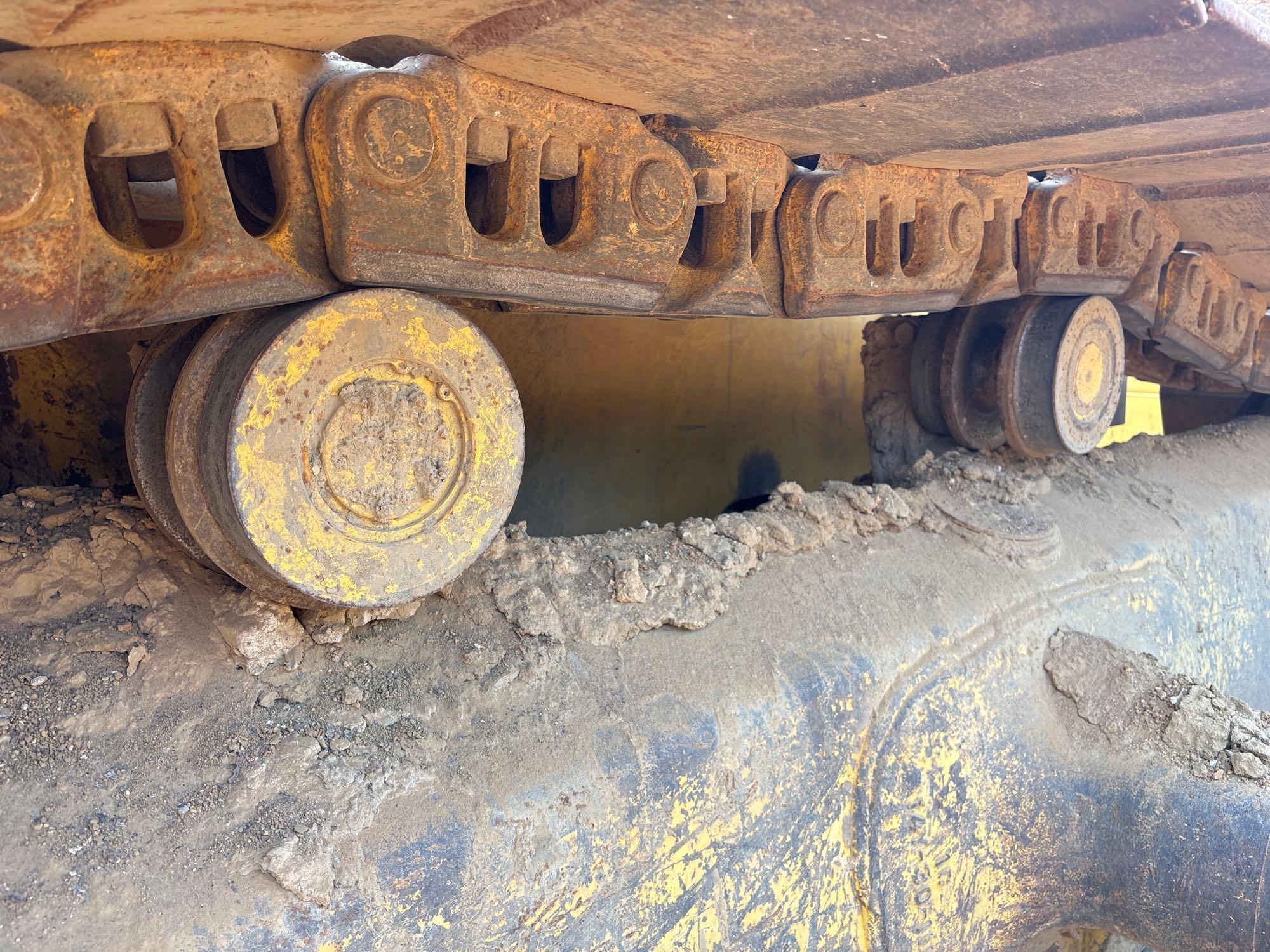 2014 Komatsu D65PX-17