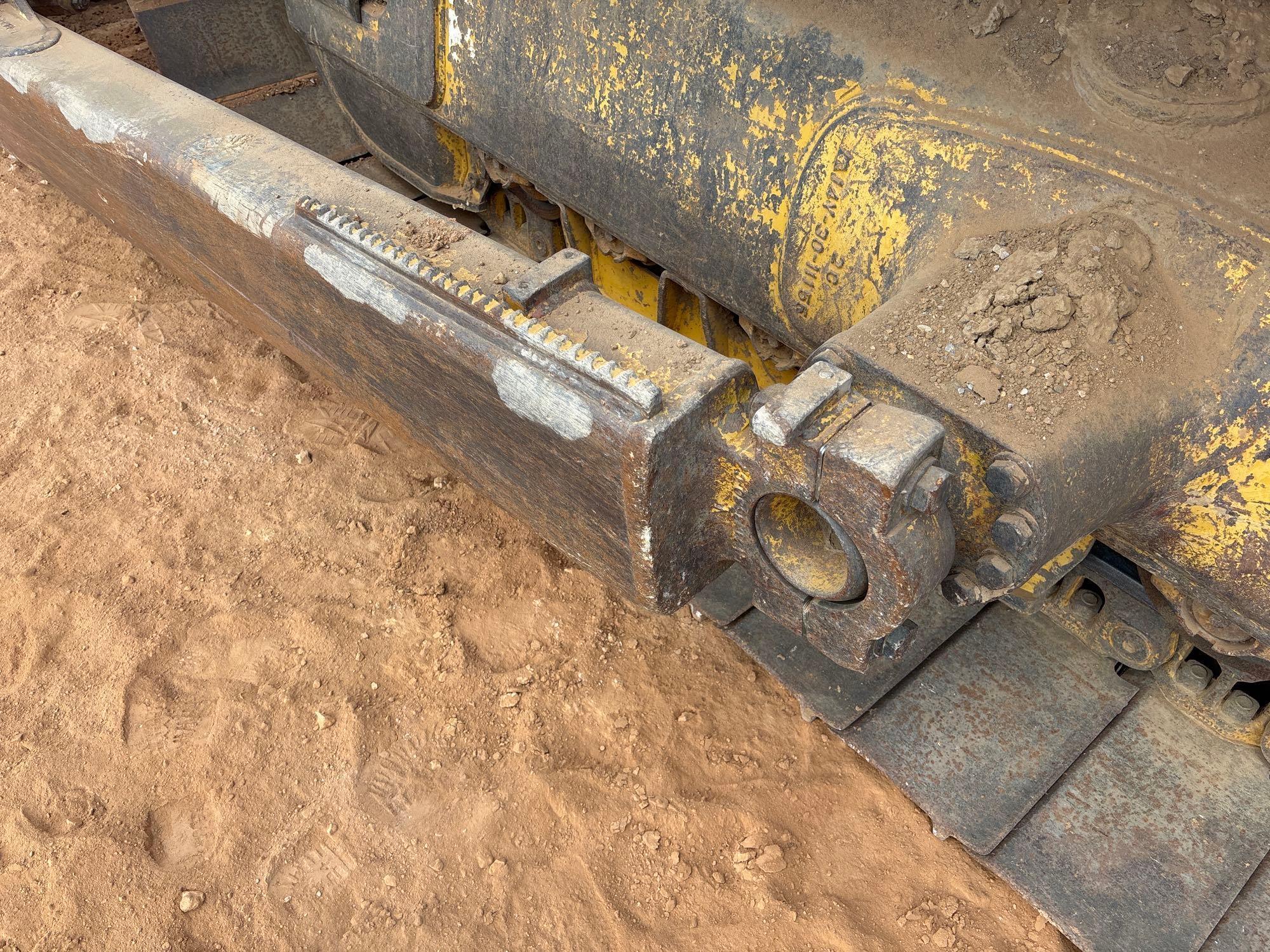 2014 Komatsu D65PX-17