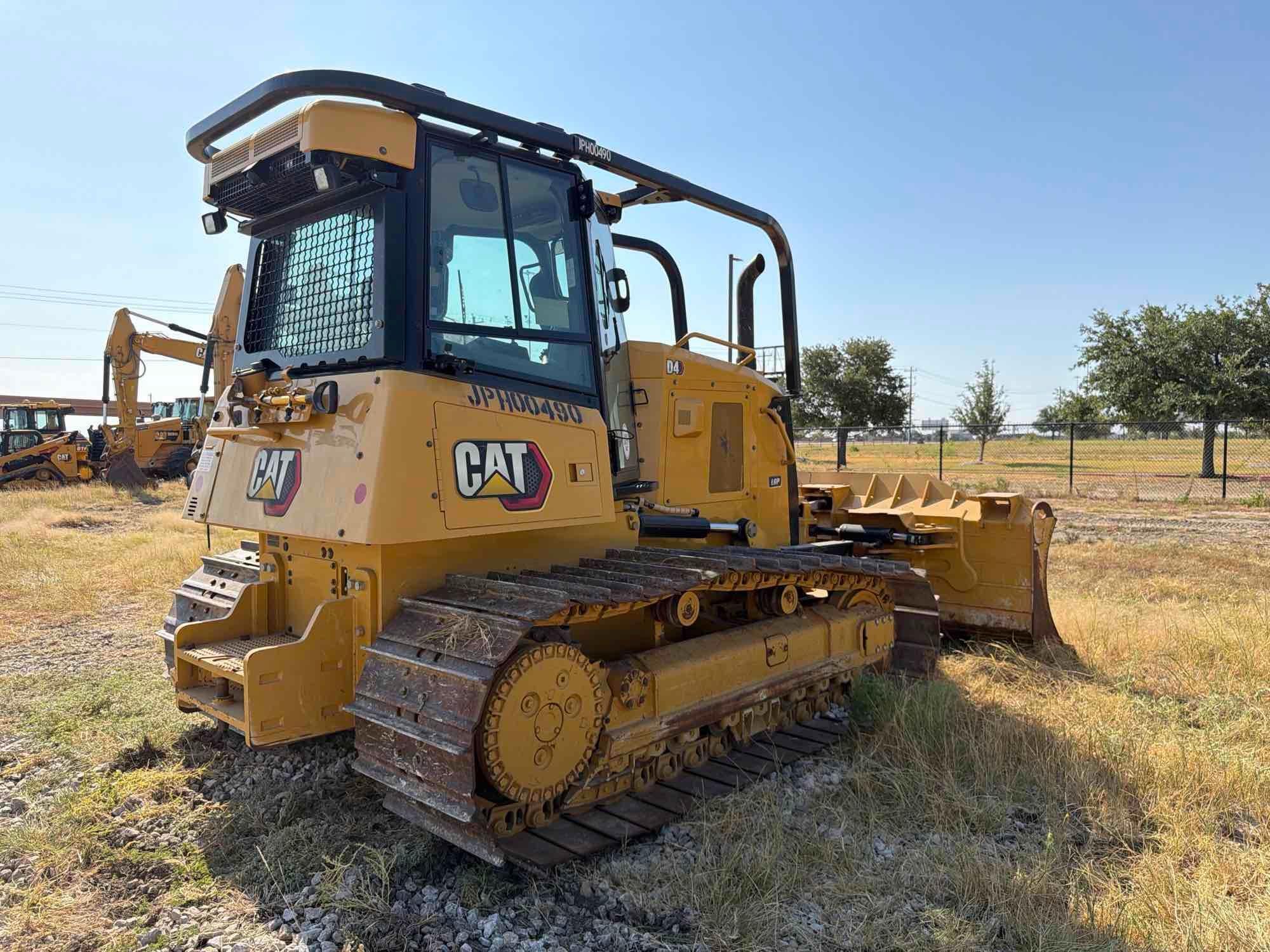 2021 Caterpillar D4