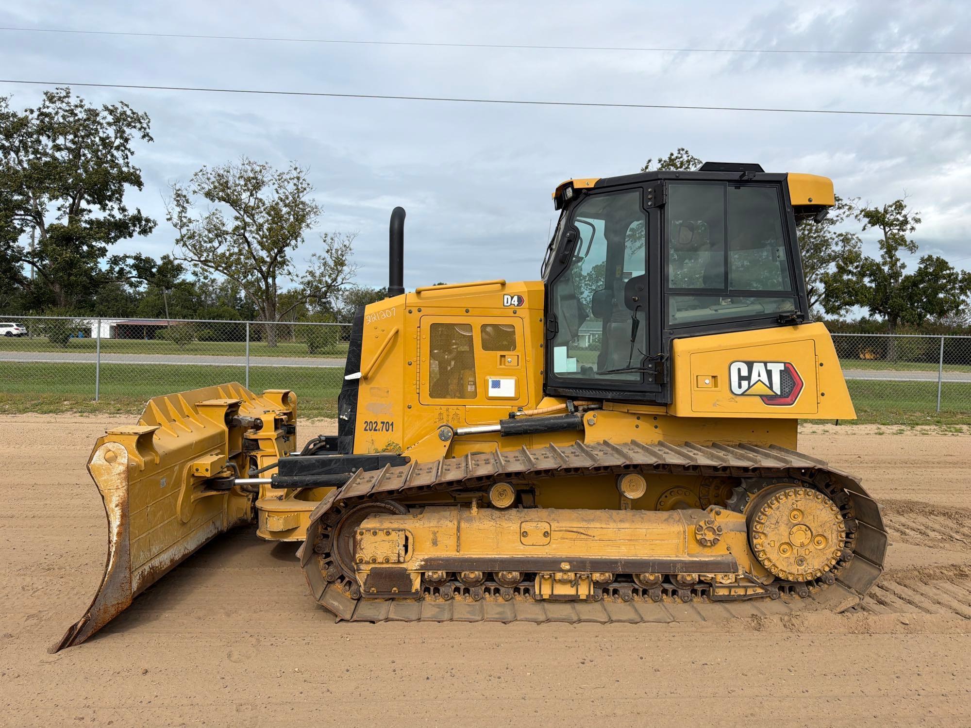 2021 Caterpillar D4