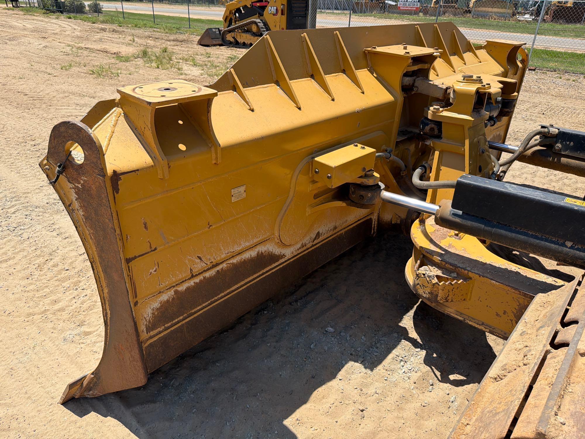 2019 Caterpillar D6K2