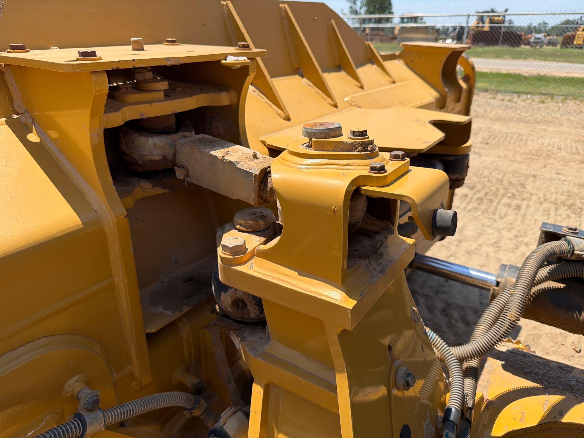 2019 Caterpillar D6K2