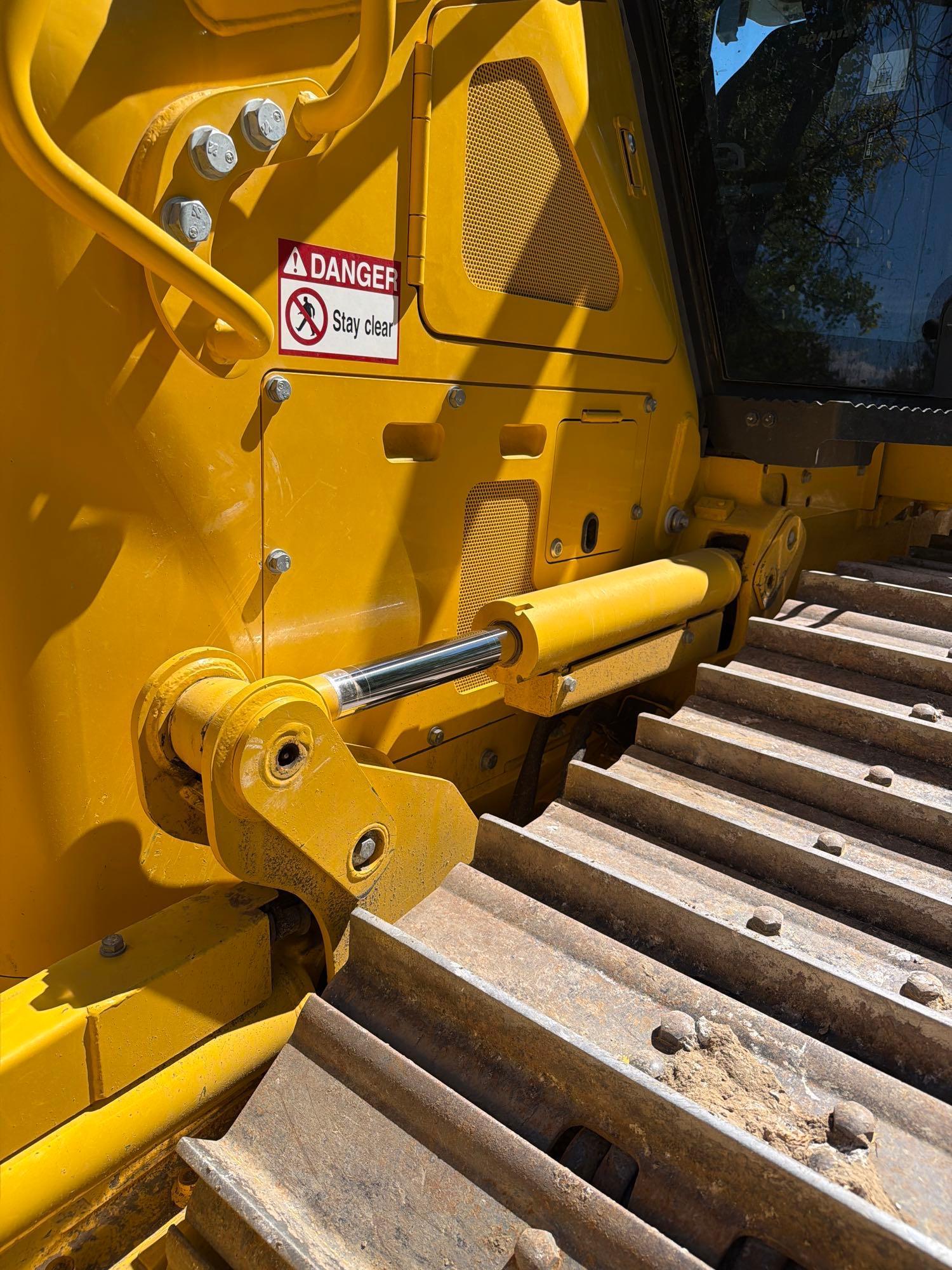 2023 Komatsu D51PX