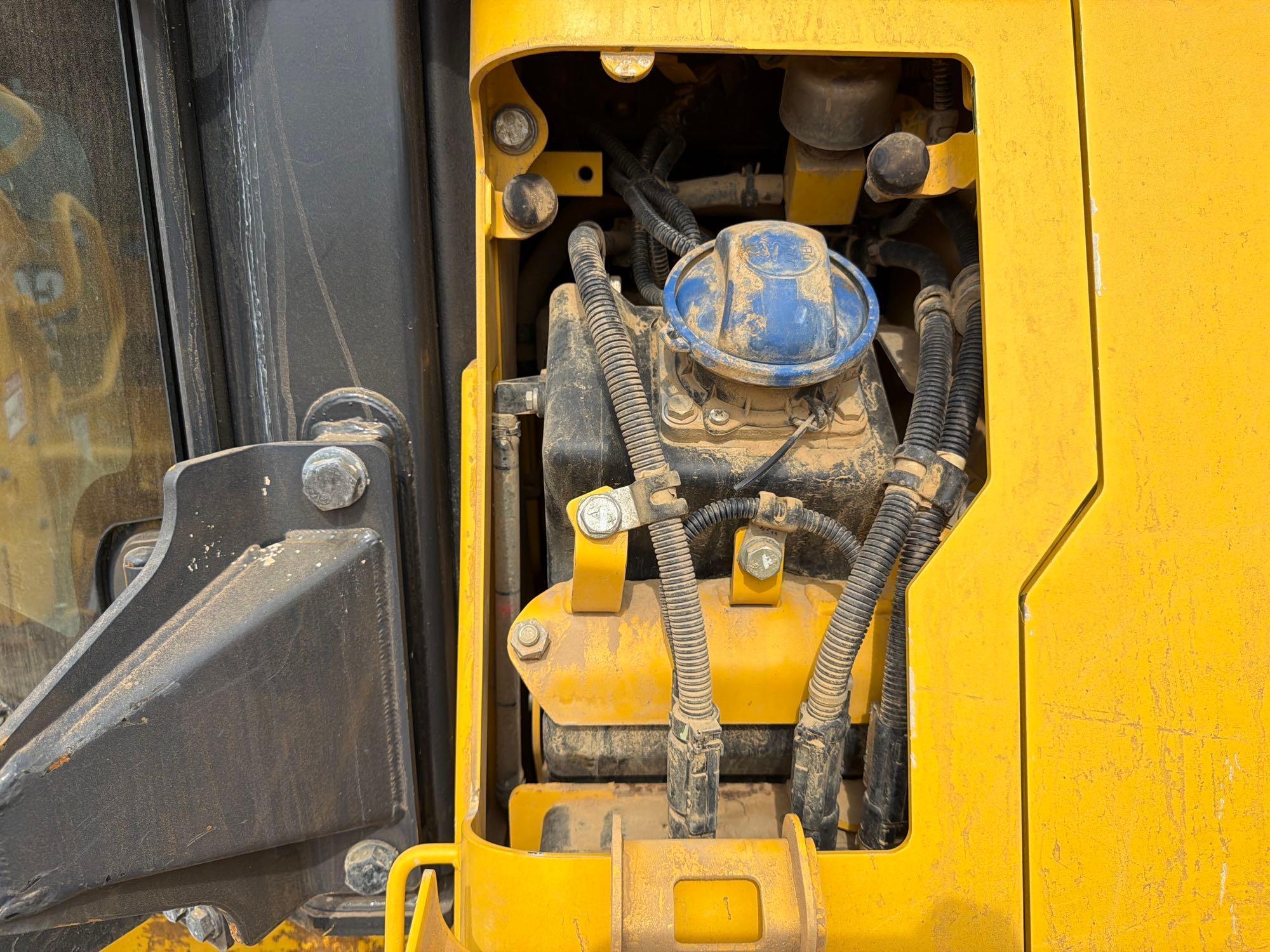 2022 Komatsu D51PX