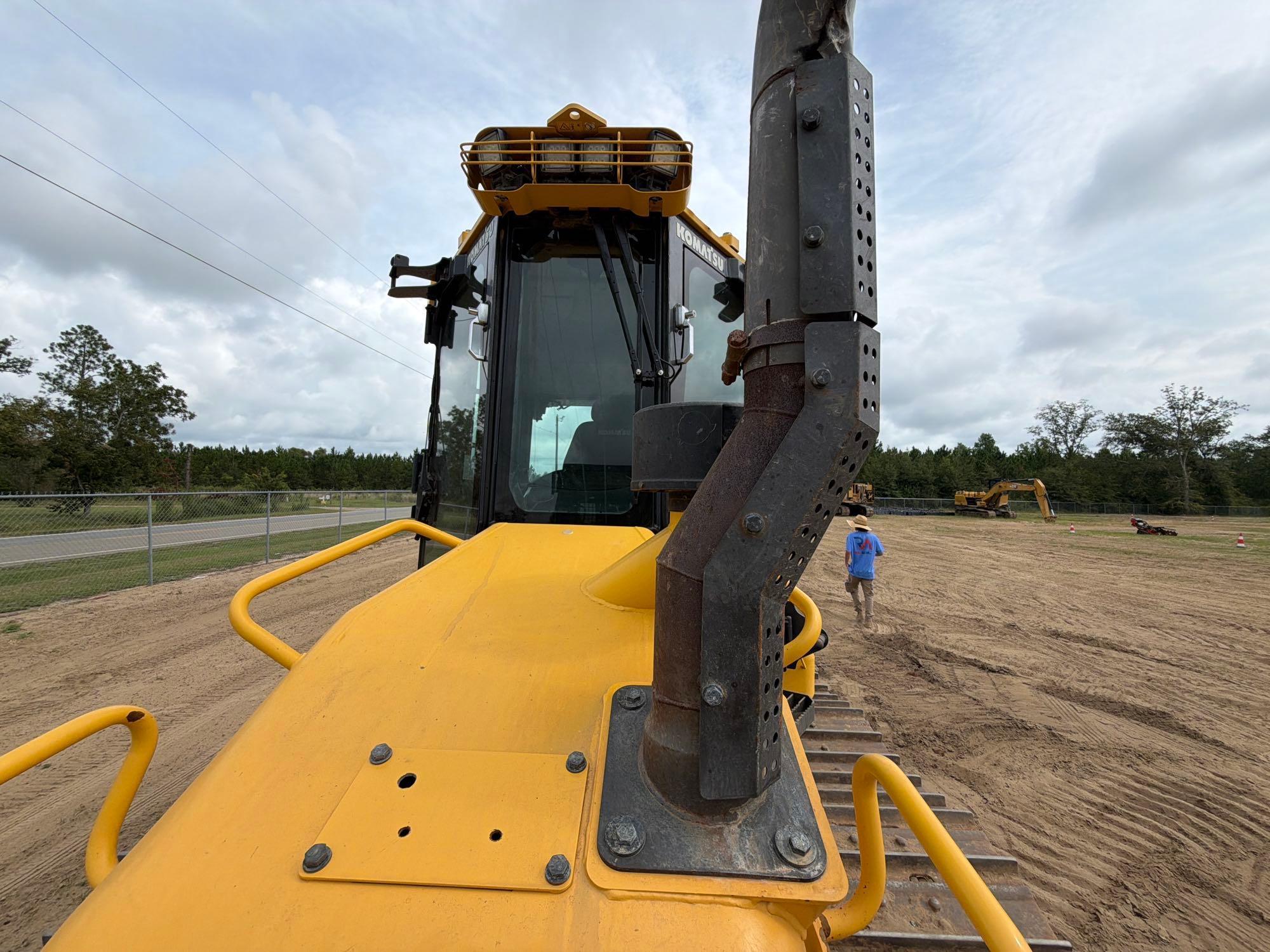 2022 Komatsu D51PX