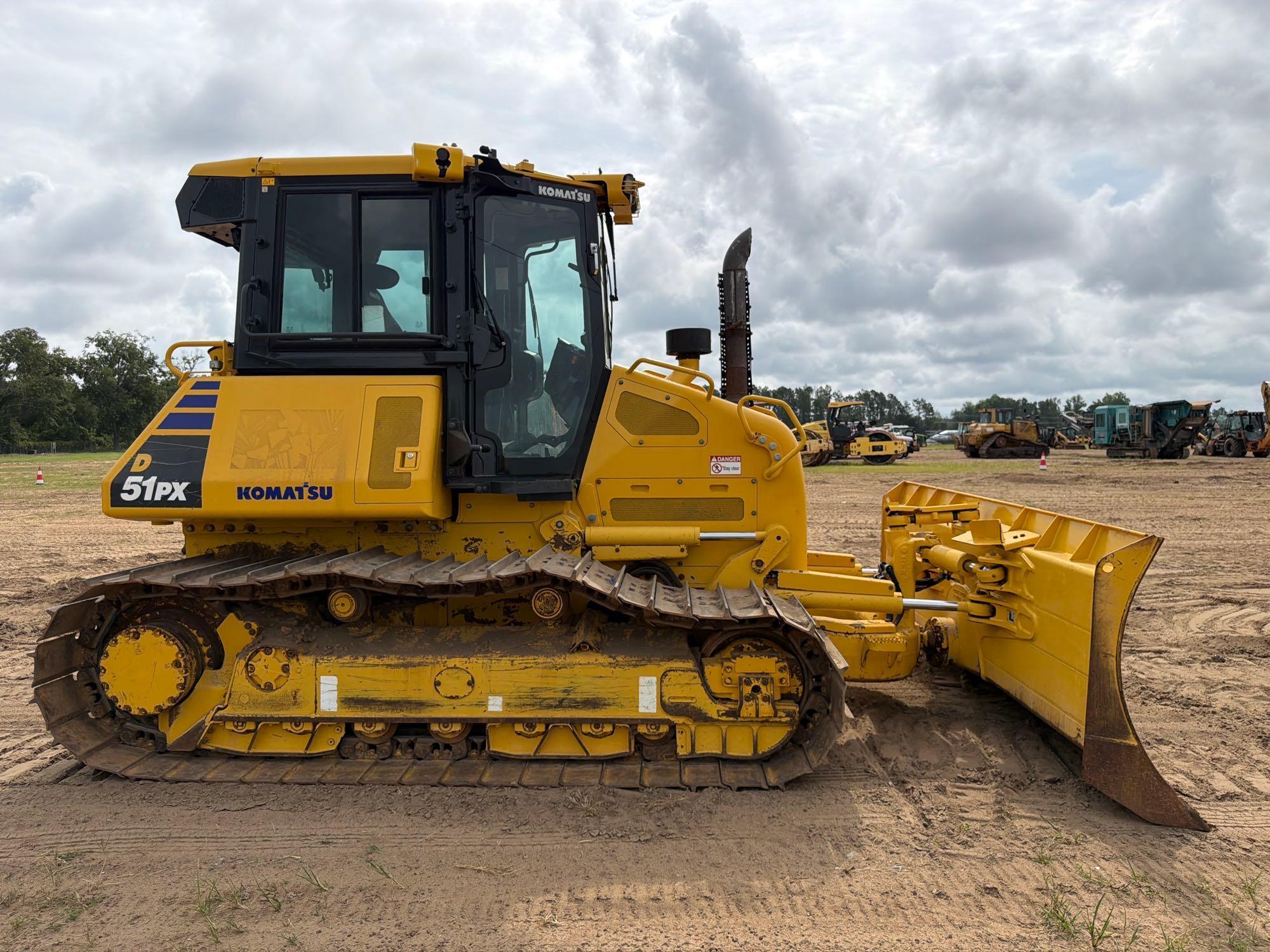 2022 Komatsu D51PX