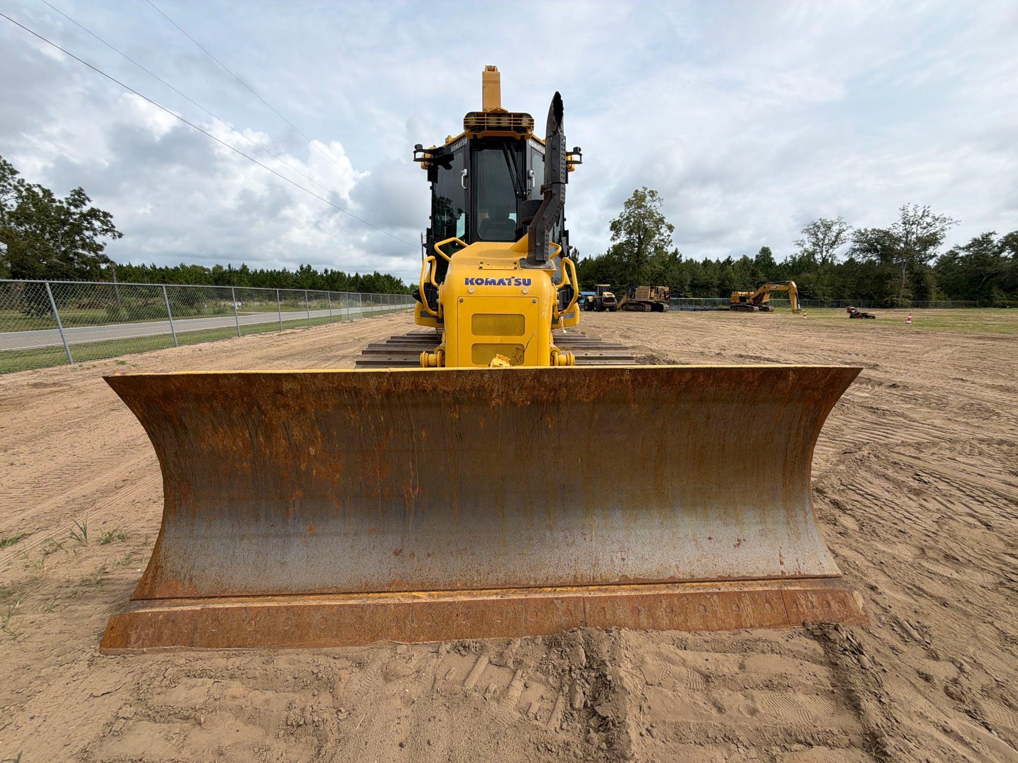 2022 Komatsu D51PX