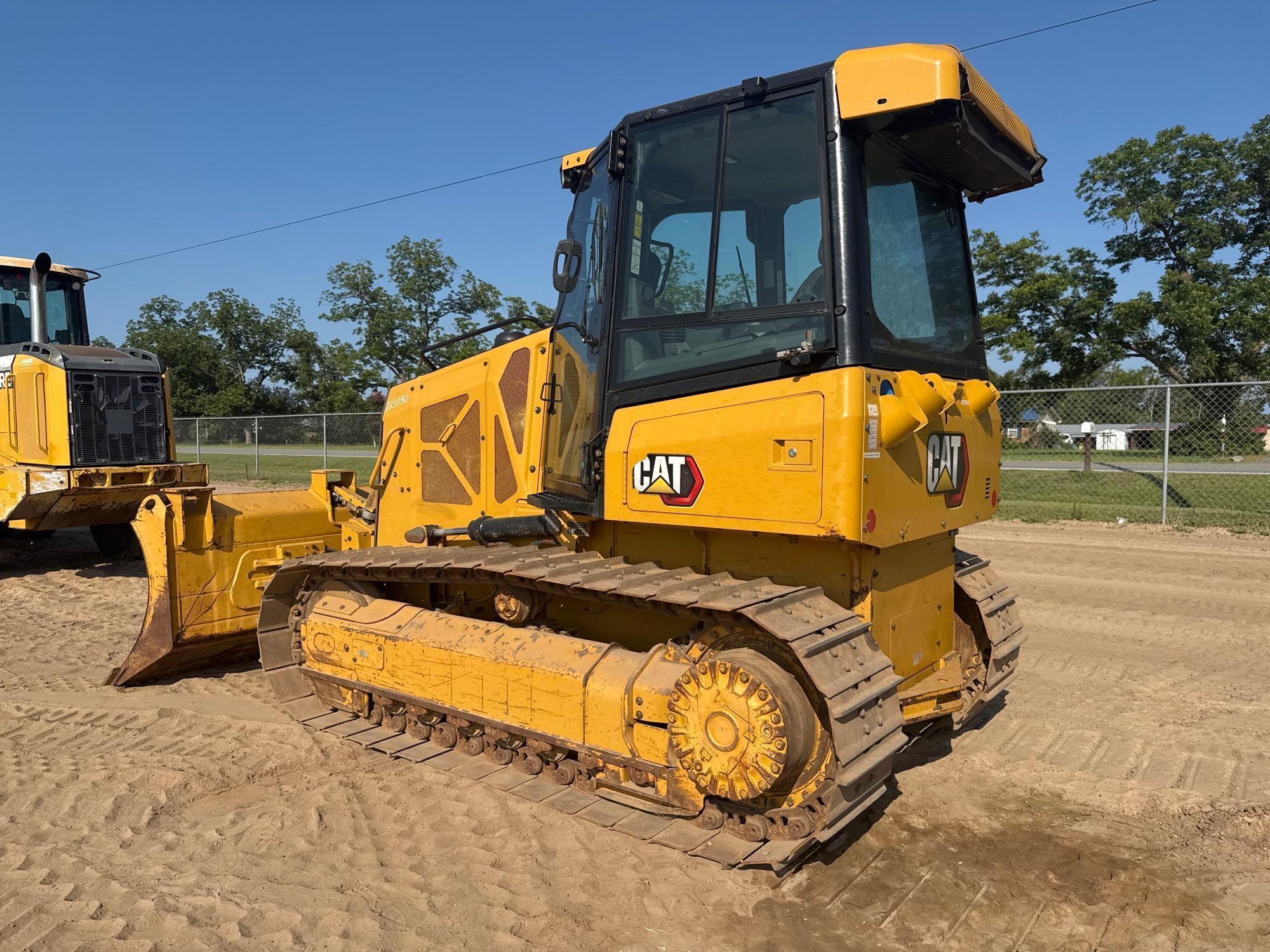 2021 Caterpillar D3