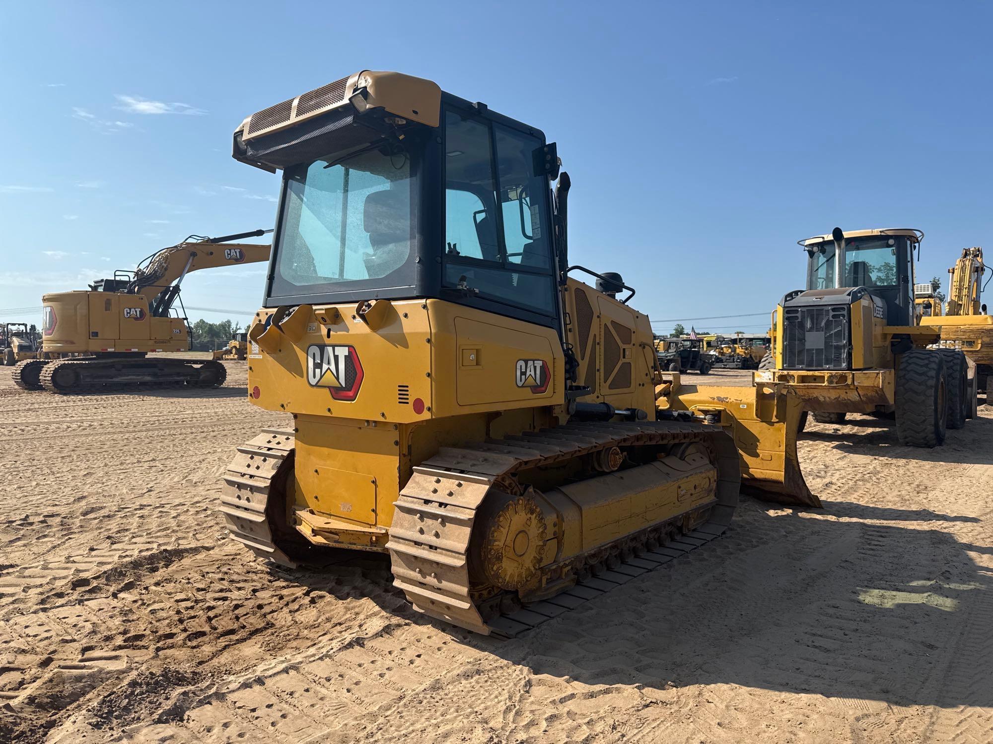 2021 Caterpillar D3