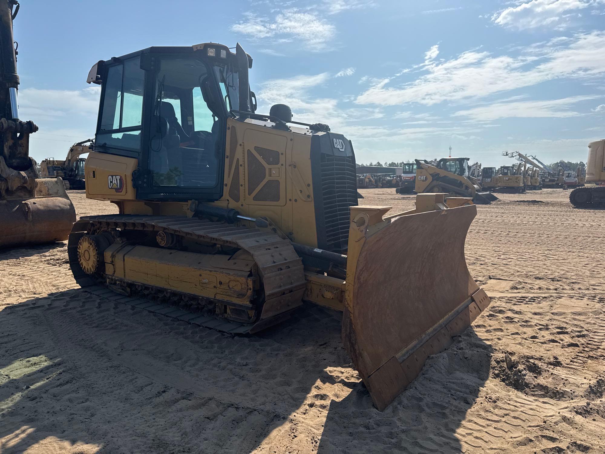 2021 Caterpillar D3