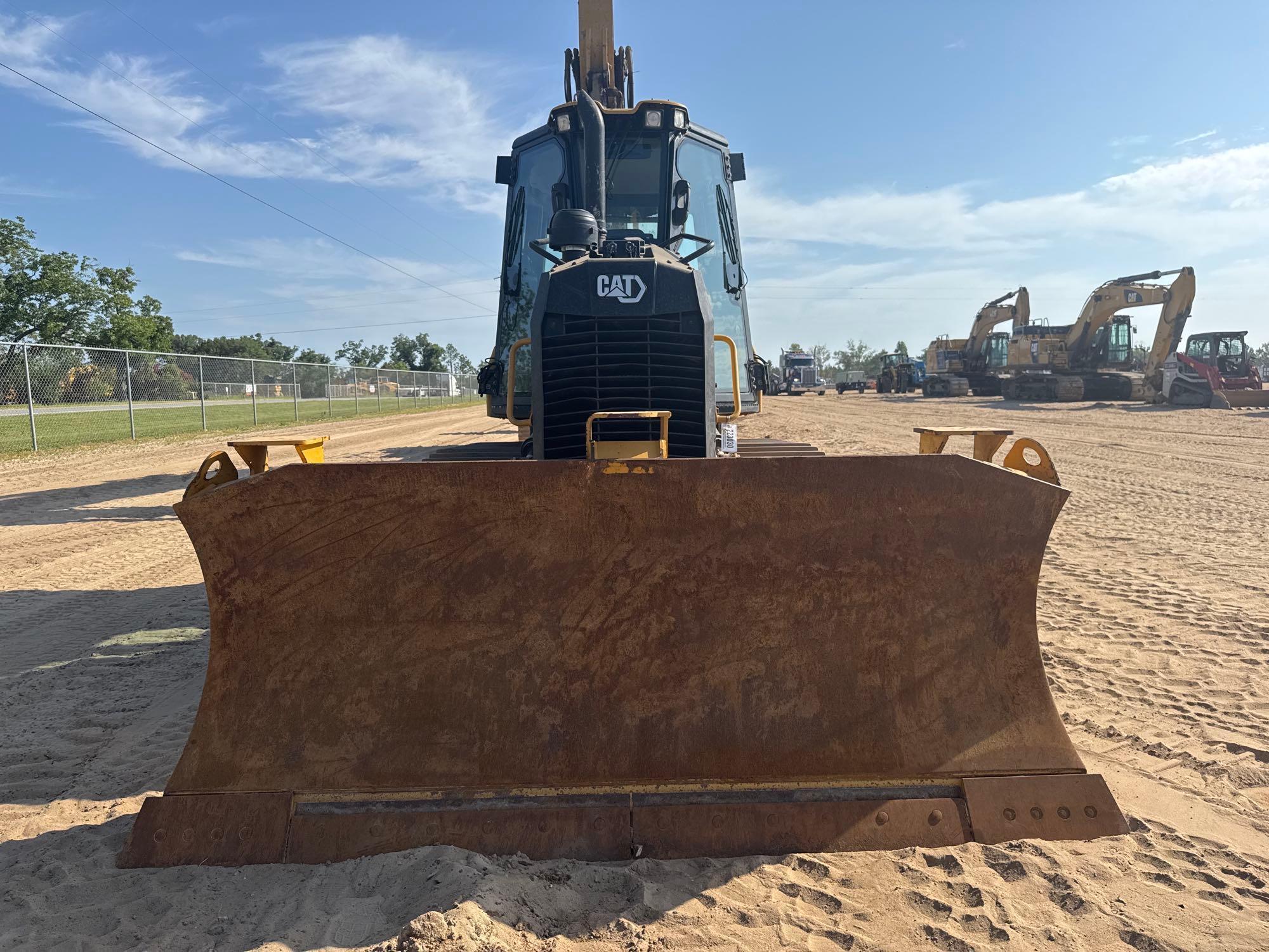 2021 Caterpillar D3