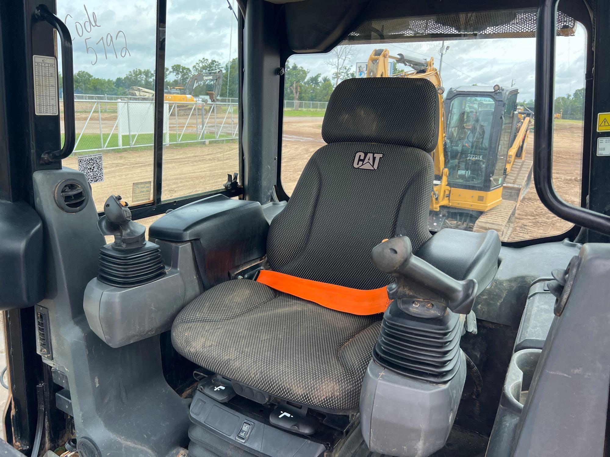 2021 Caterpillar D3 LGP