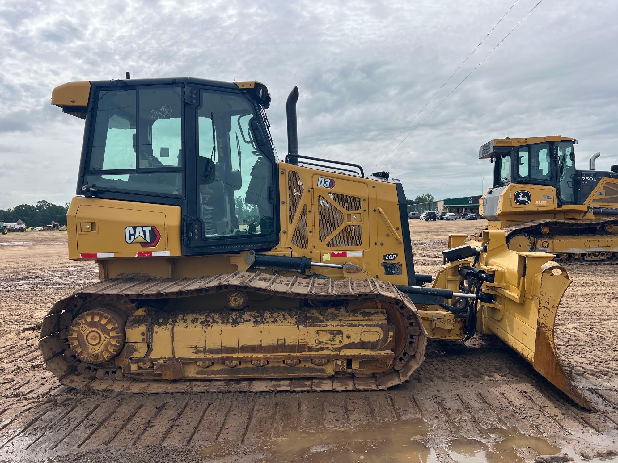 2021 Caterpillar D3 LGP