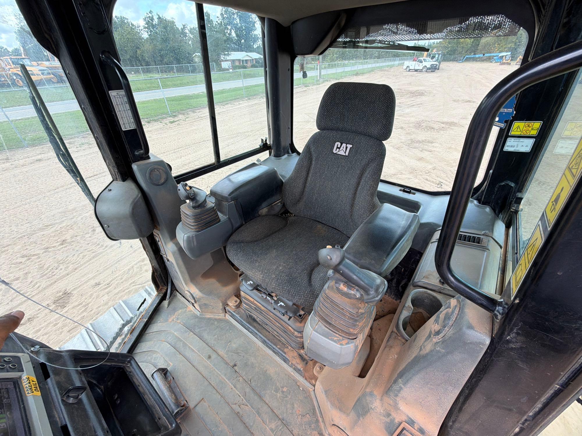 Caterpillar D5K2