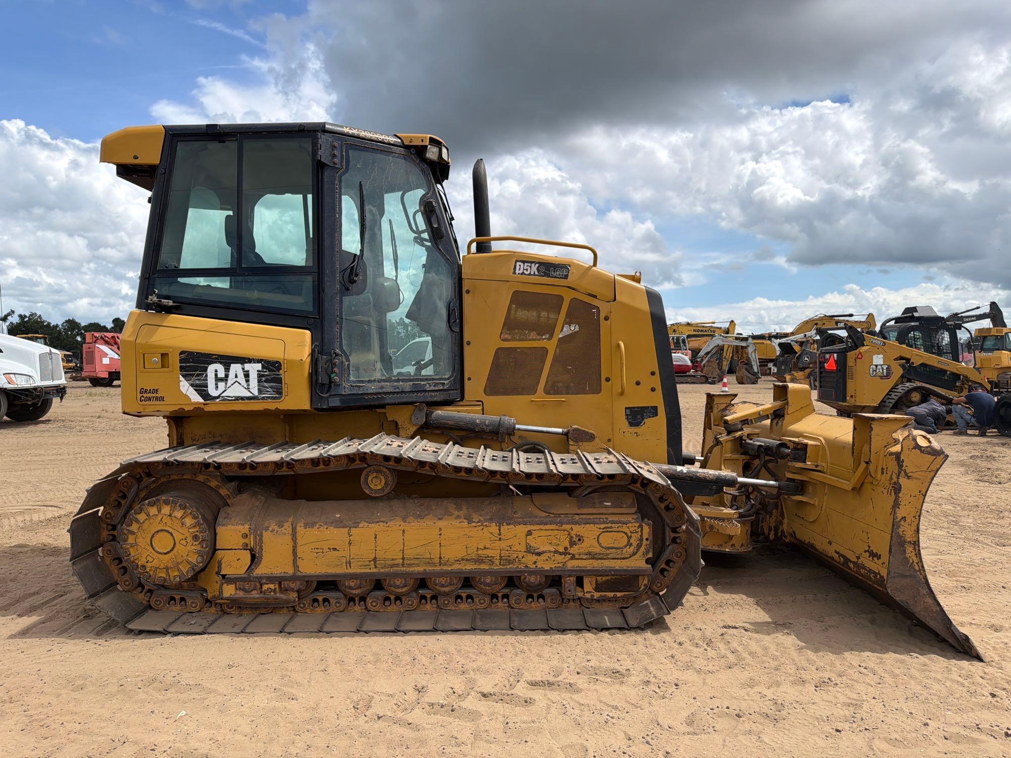 Caterpillar D5K2