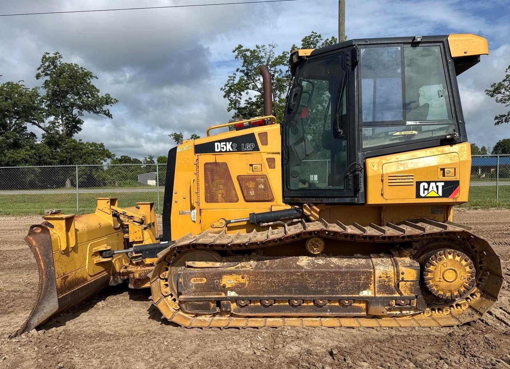 2015 Caterpillar D5K2LGP