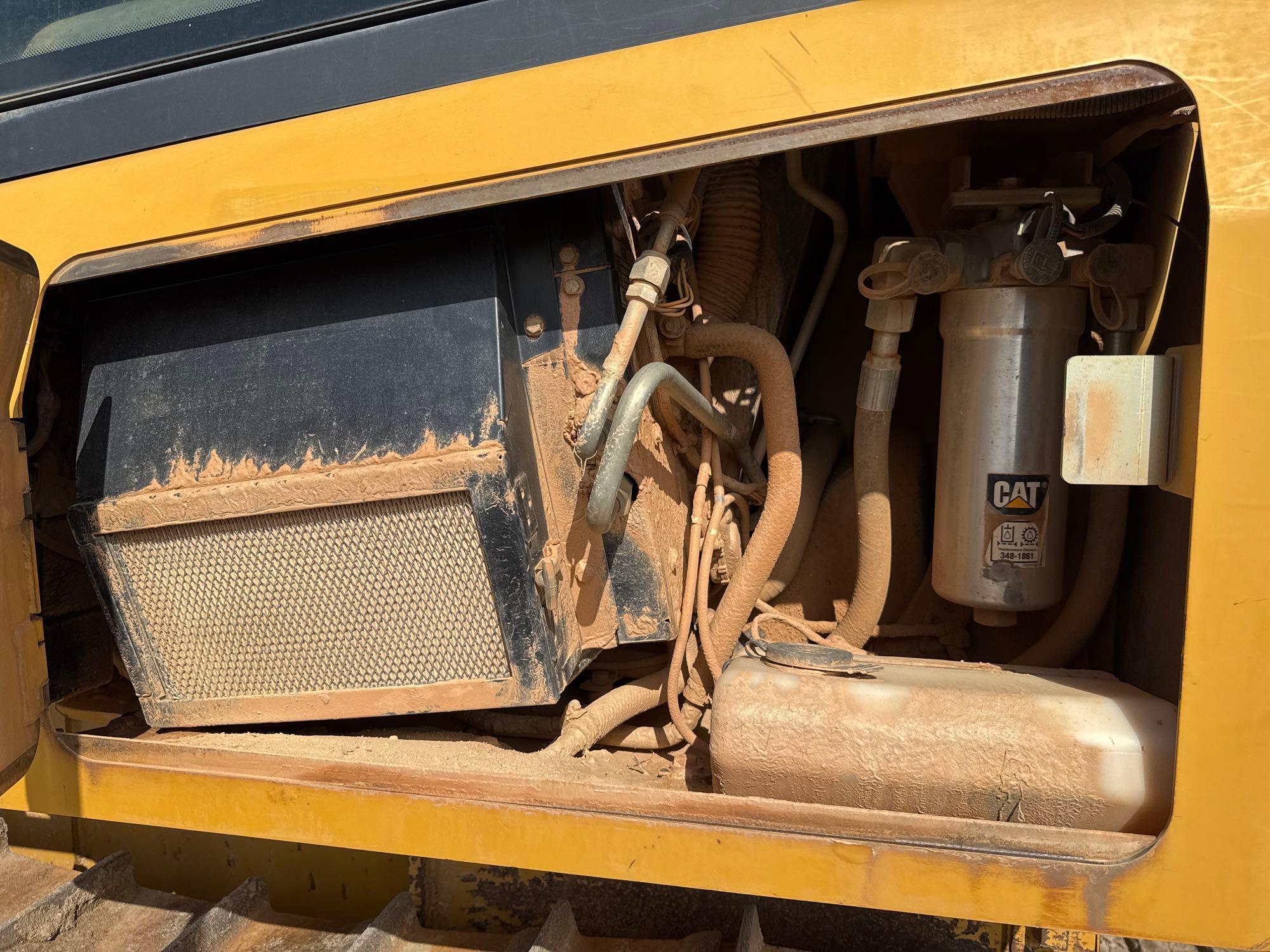 2015 Caterpillar D5K2LGP