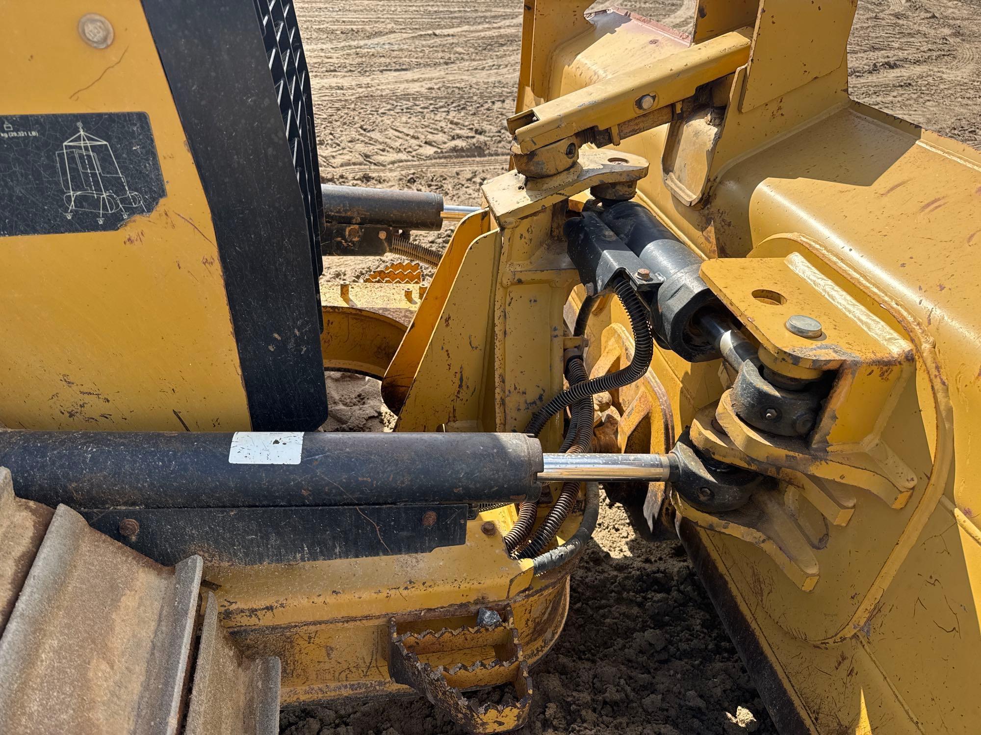 2015 Caterpillar D5K2LGP