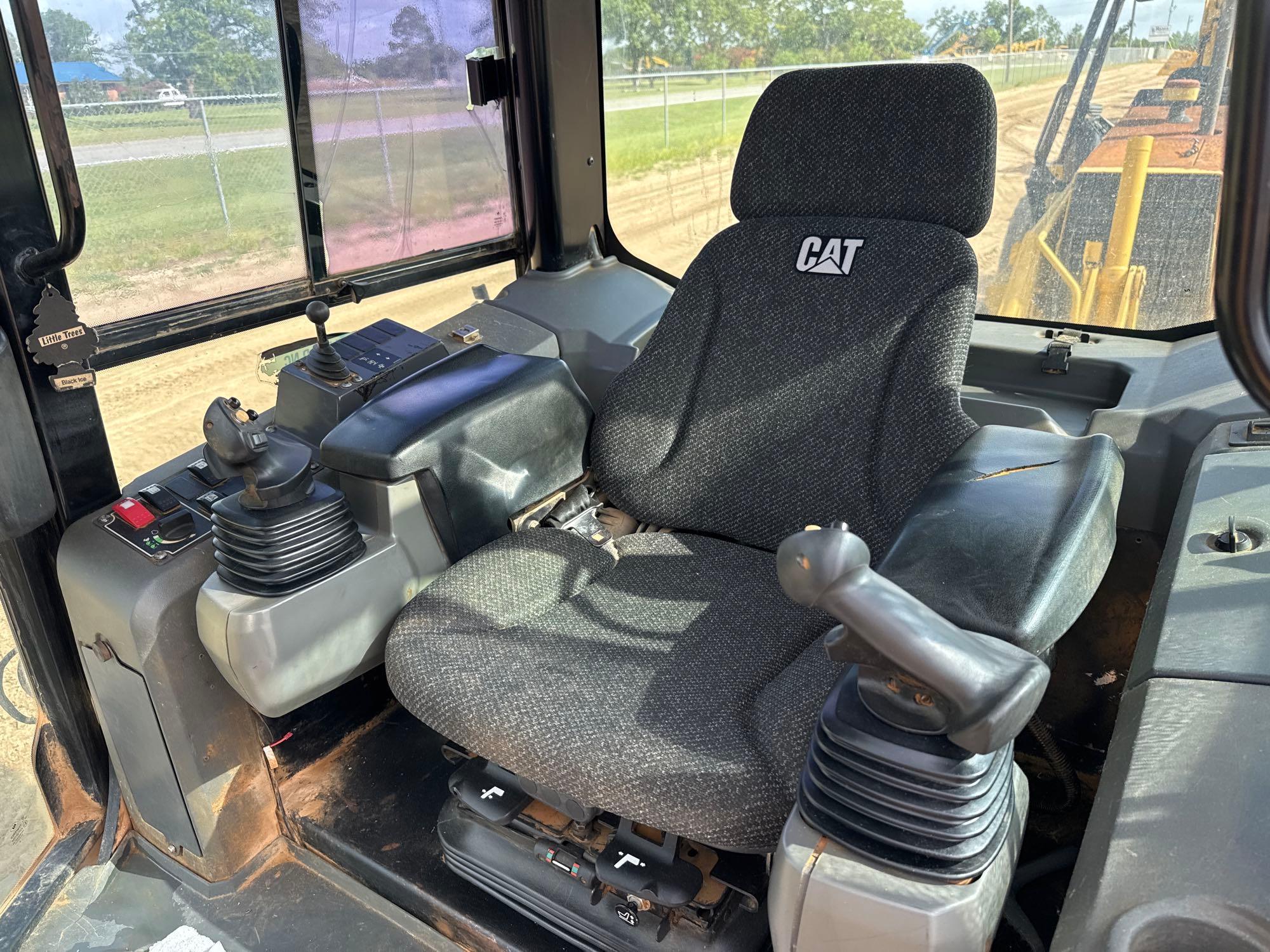 2015 Caterpillar D5K2LGP