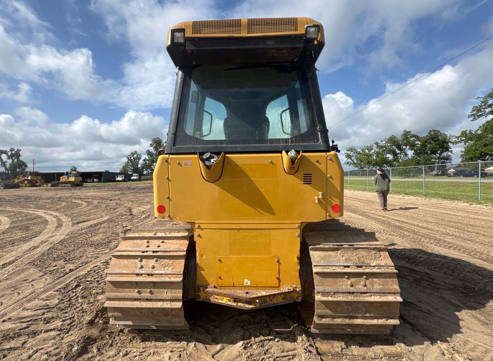 2015 Caterpillar D5K2LGP