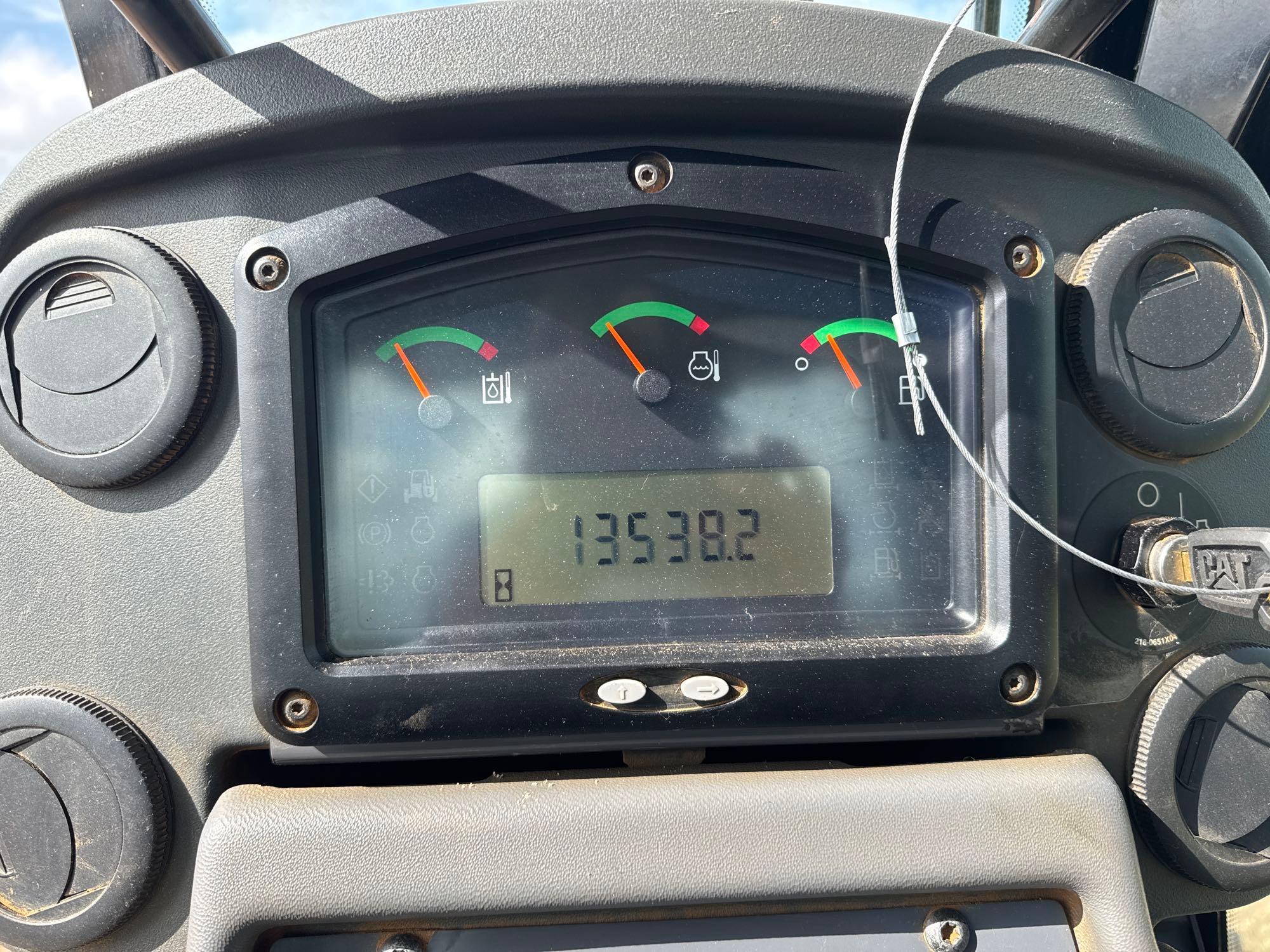 2015 Caterpillar D5K2LGP