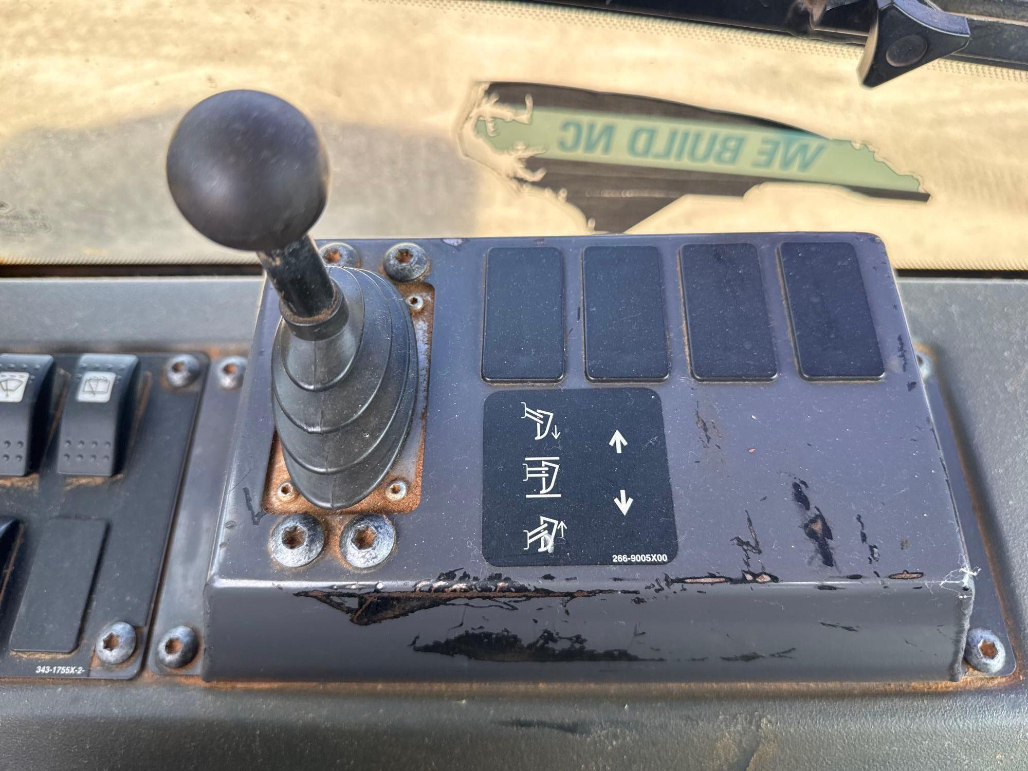 2015 Caterpillar D5K2LGP
