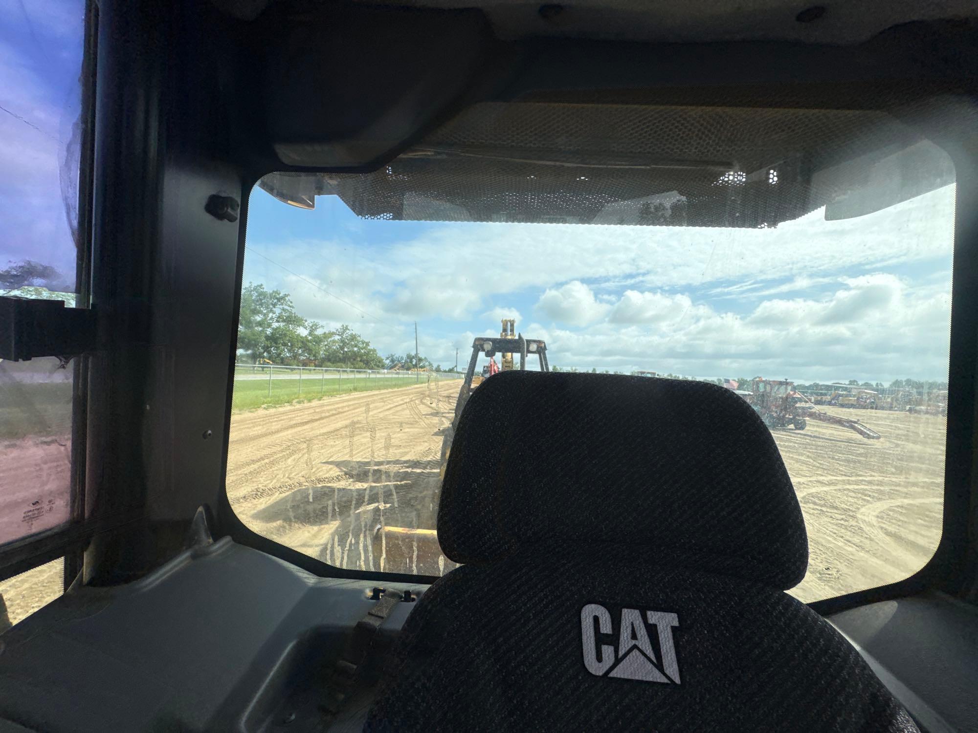 2015 Caterpillar D5K2LGP