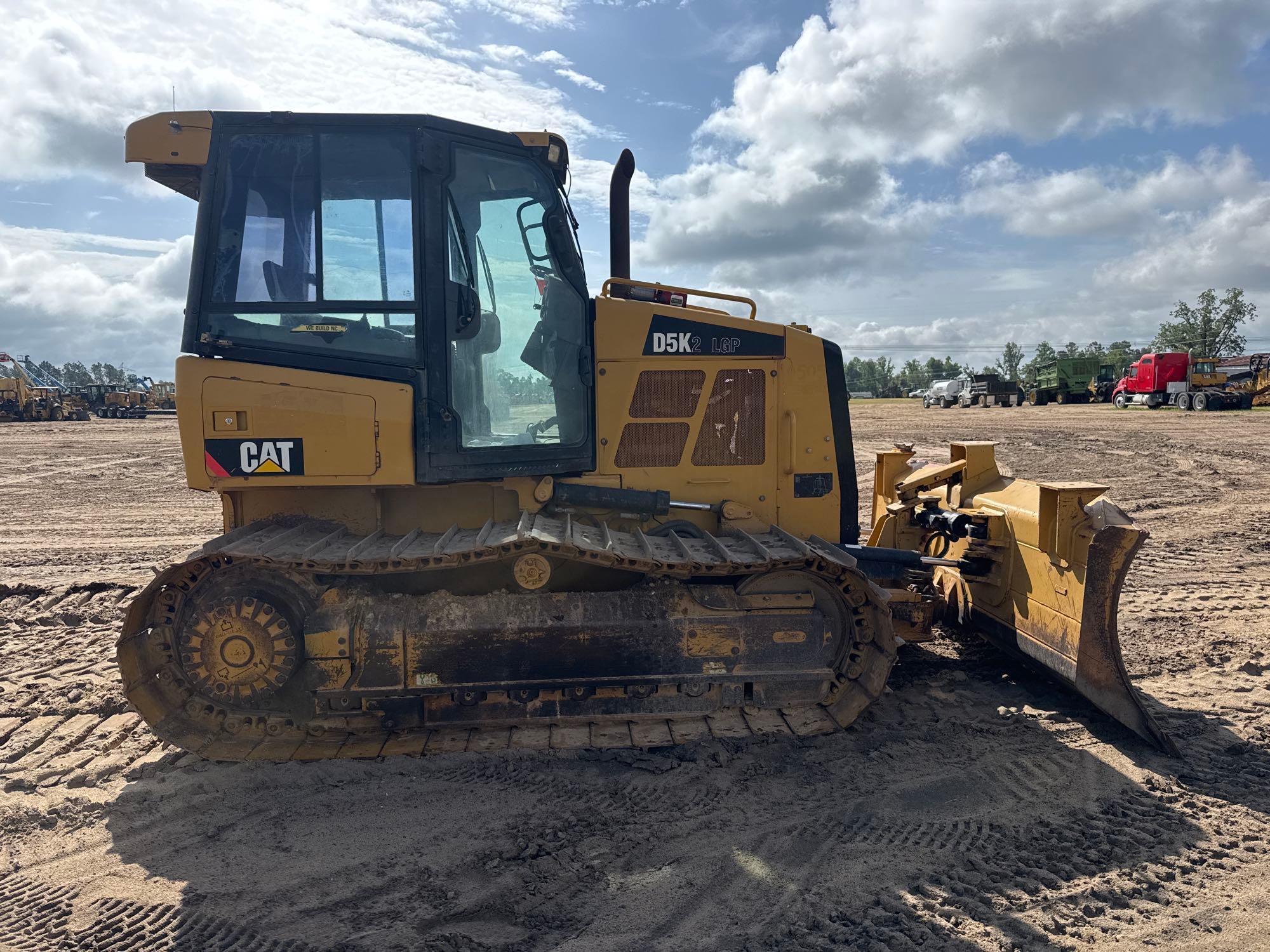 2015 Caterpillar D5K2LGP