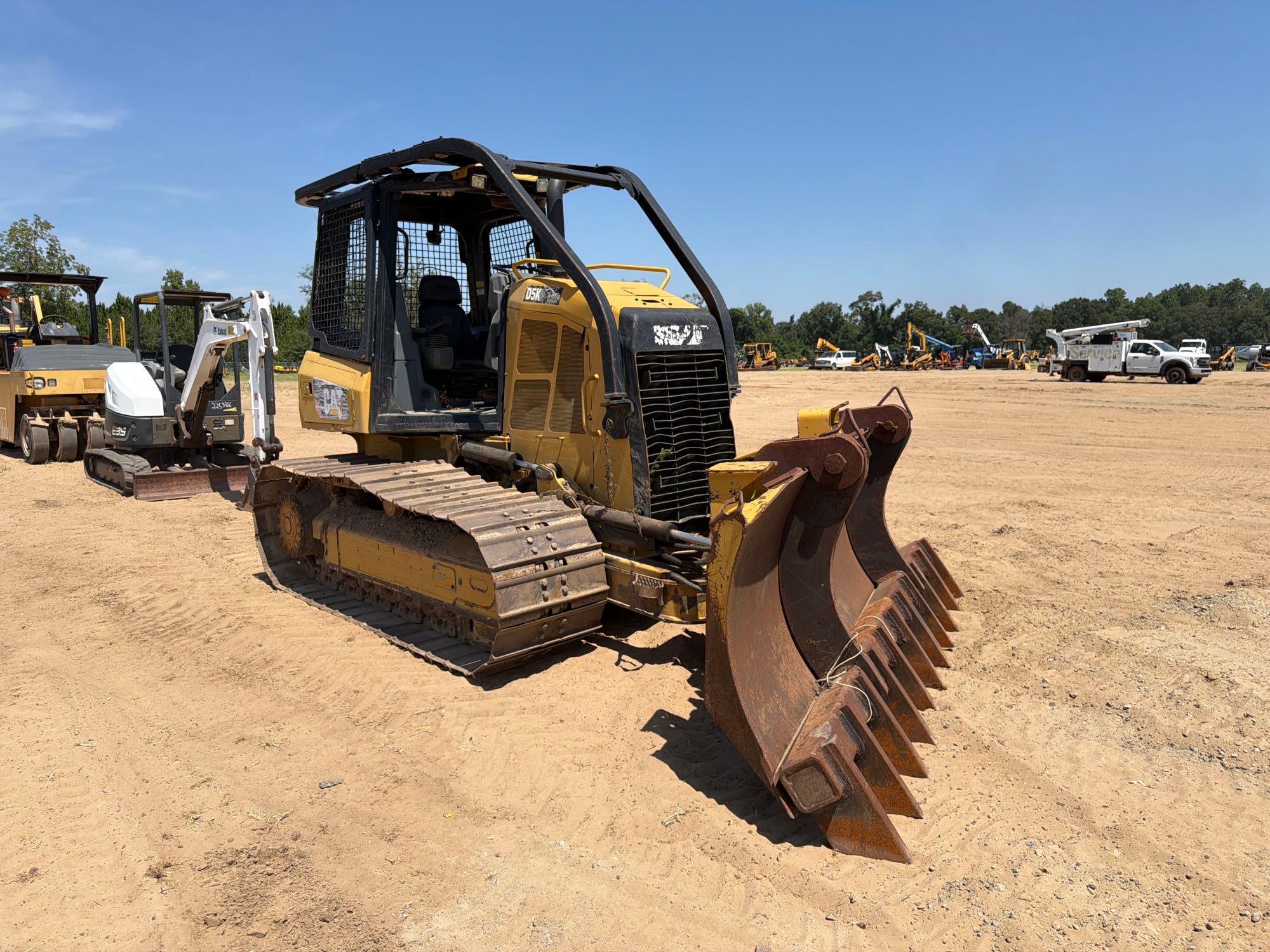 2015 Caterpillar D5K2
