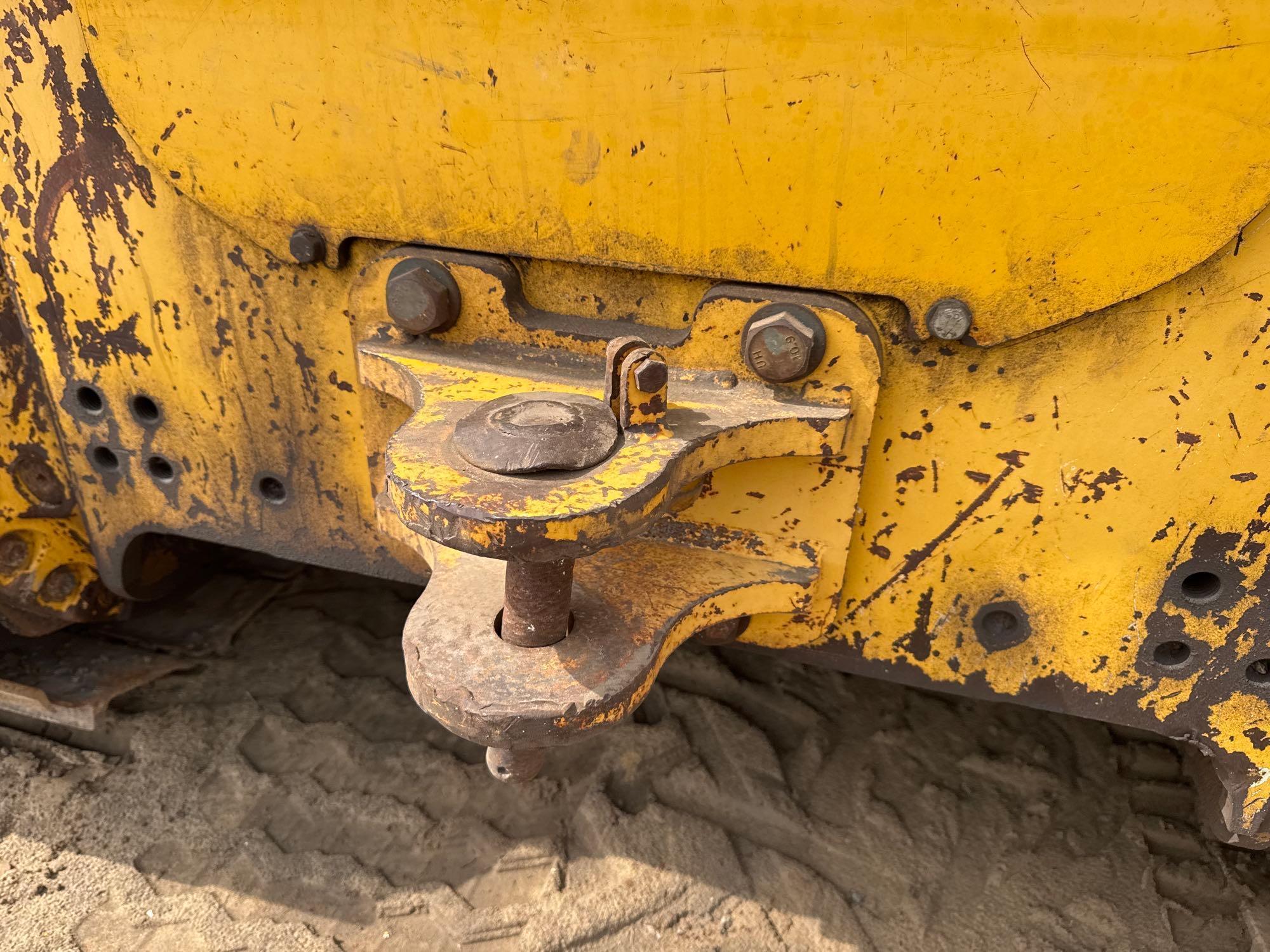 2016 John Deere 700K