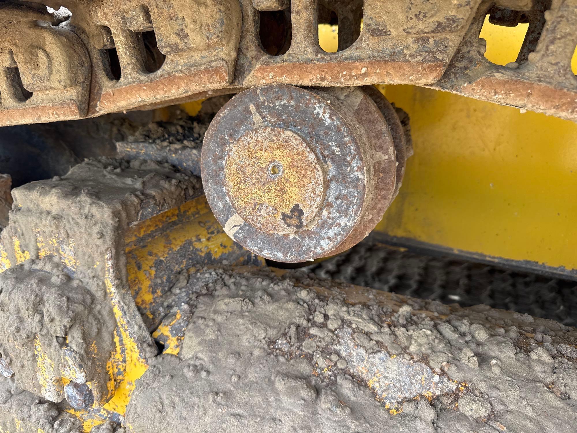 2016 John Deere 700K