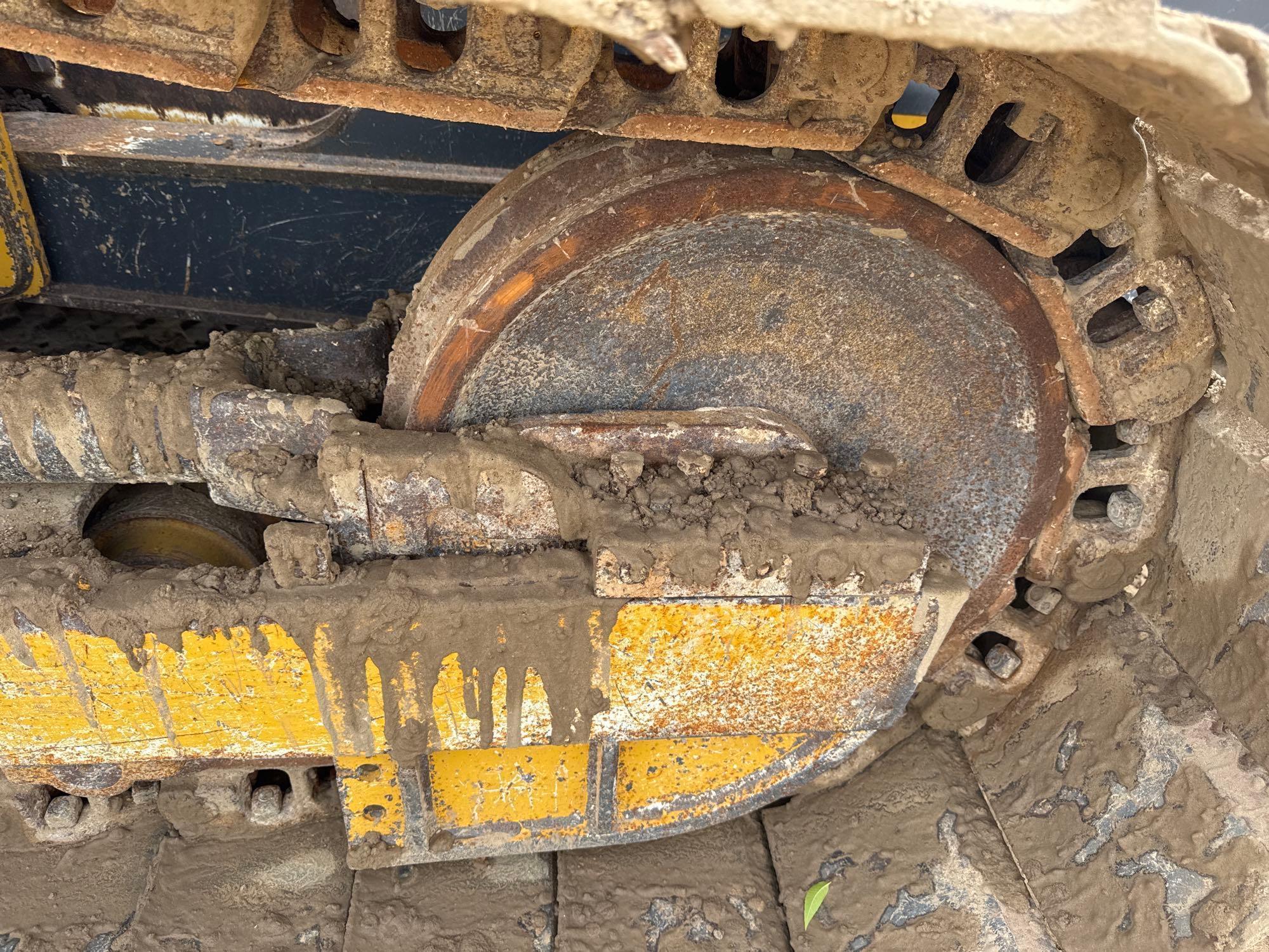 2016 John Deere 700K