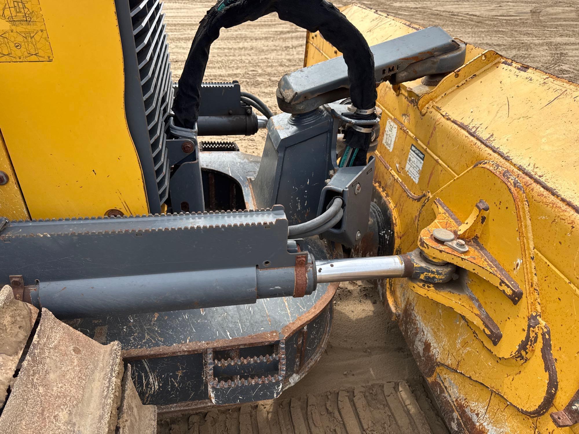 2016 John Deere 700K