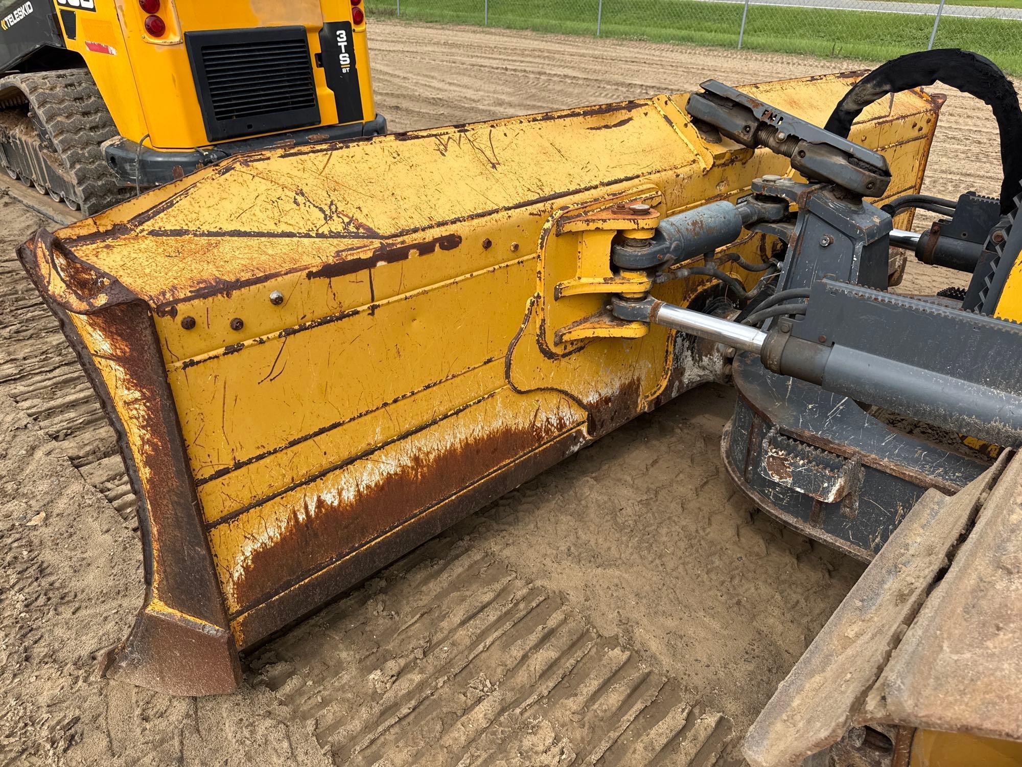 2016 John Deere 700K
