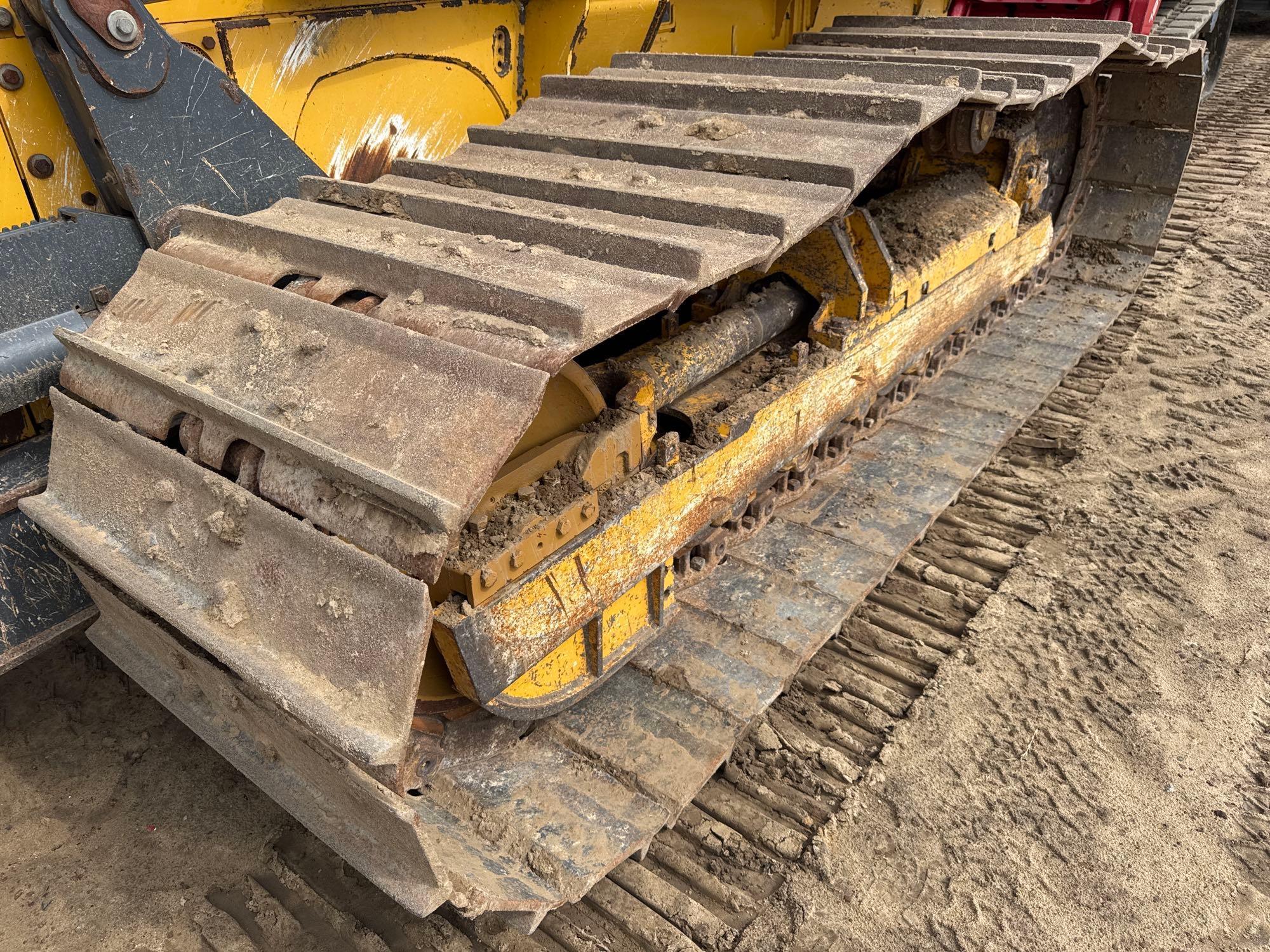 2016 John Deere 700K