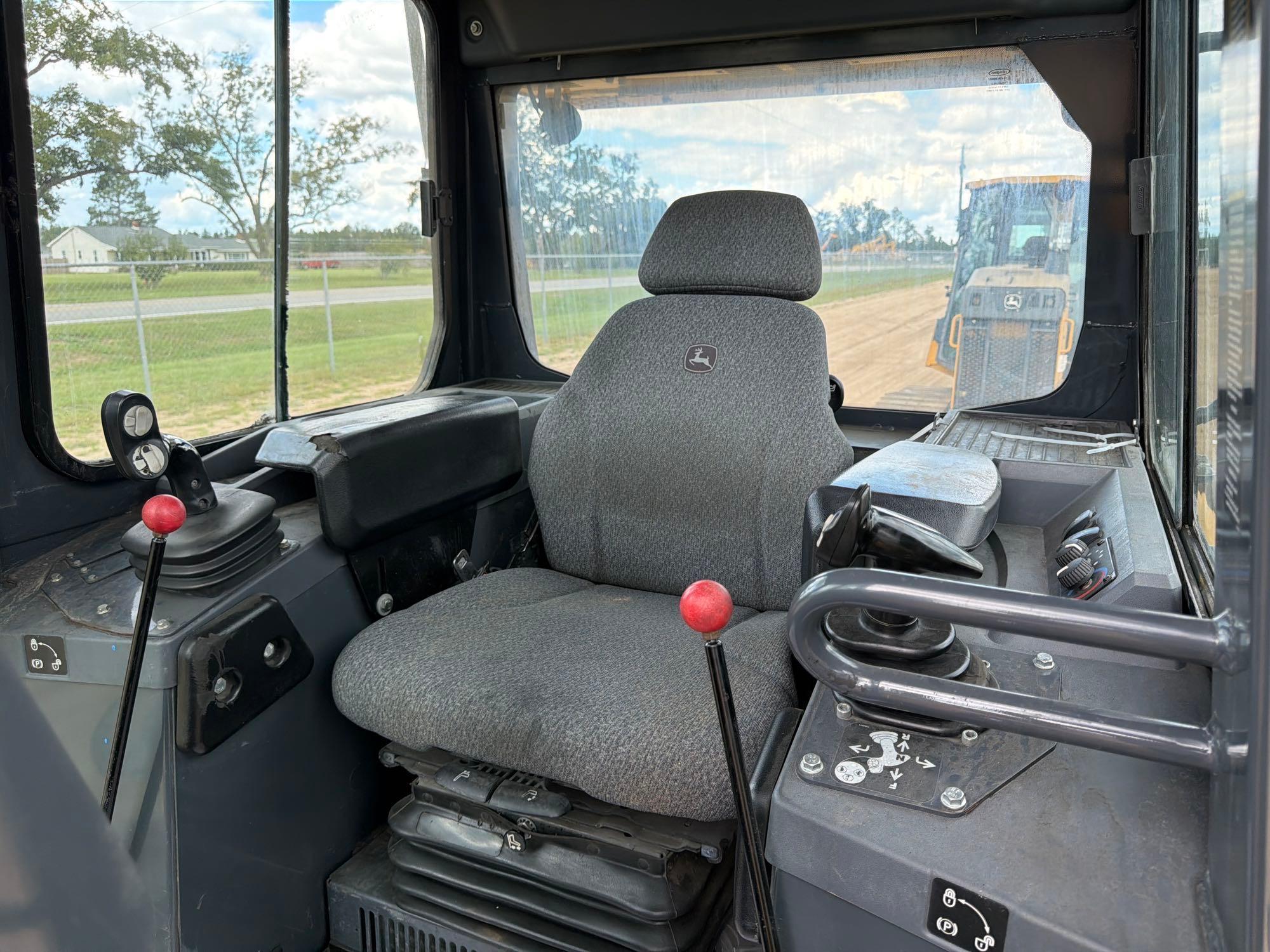John Deere 650K