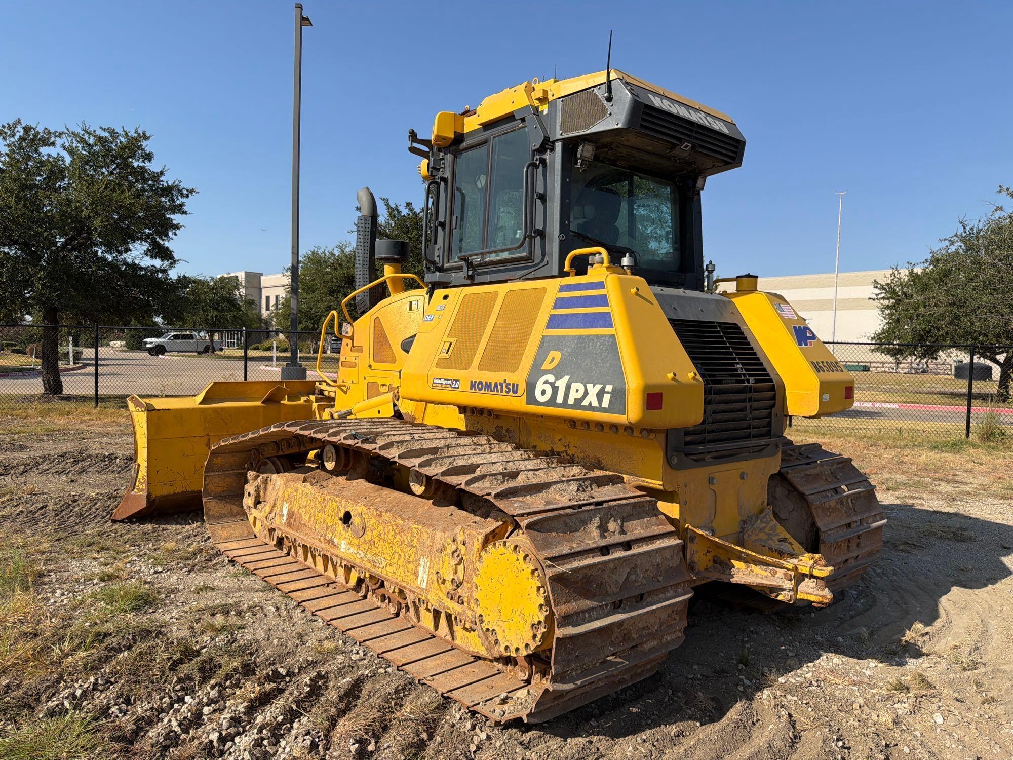 Komatsu D61