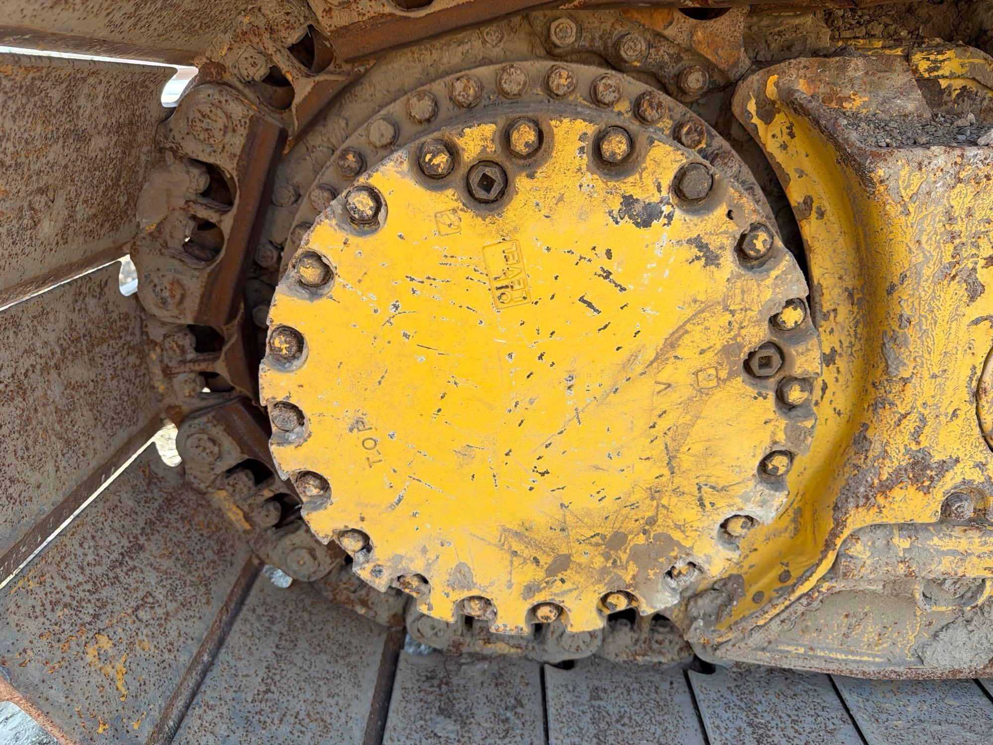 Komatsu D61