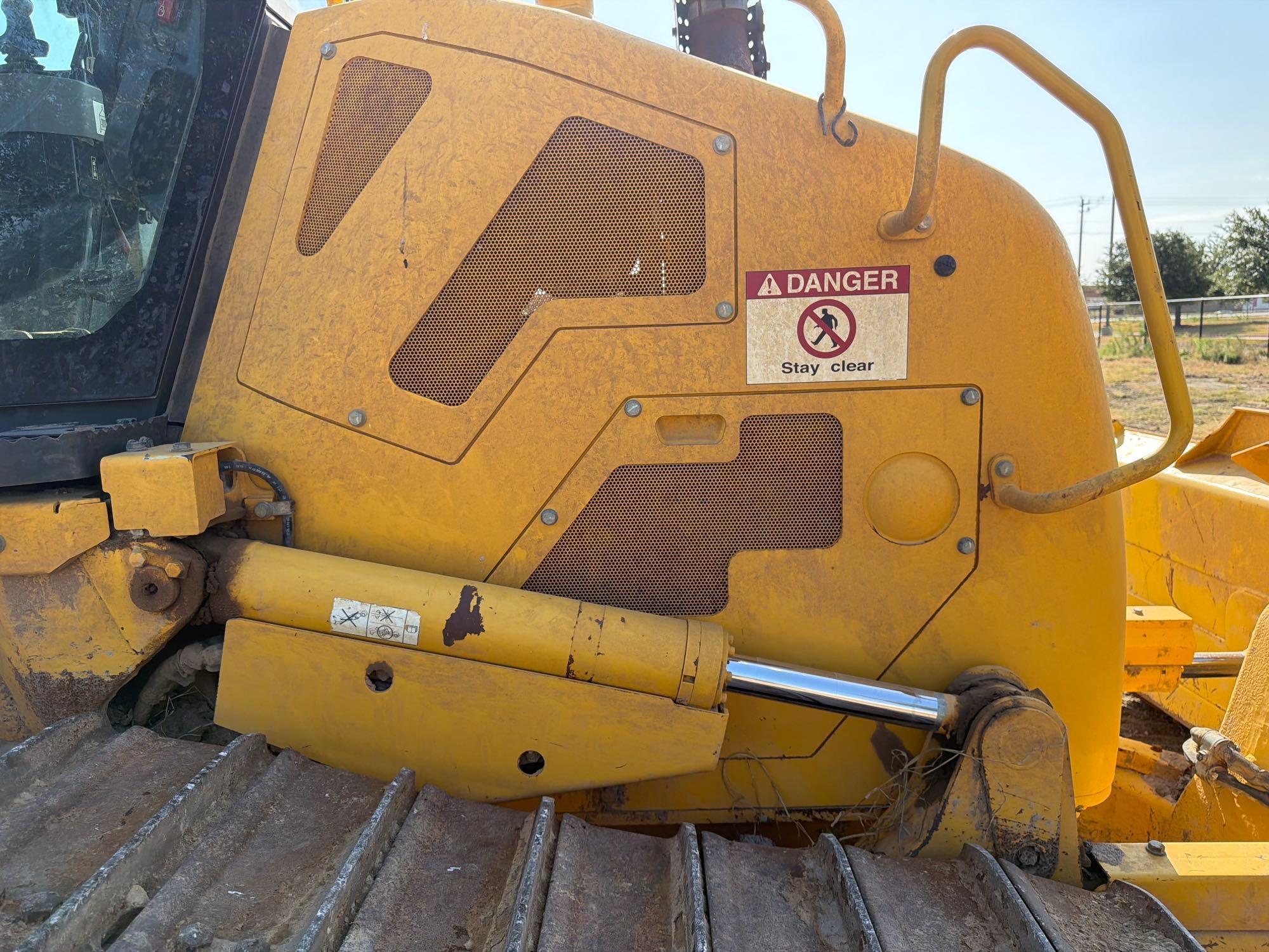 Komatsu D61