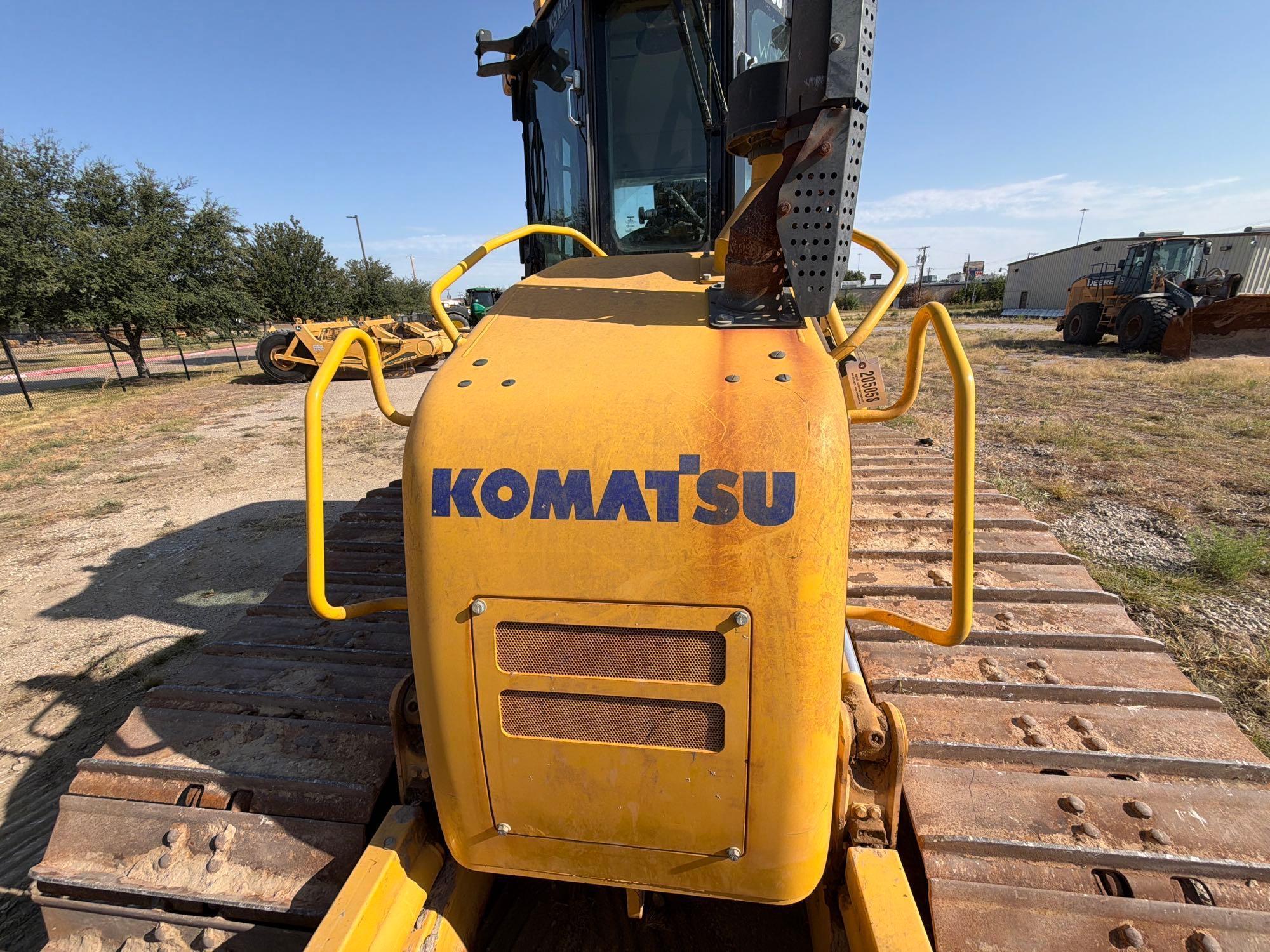 Komatsu D61