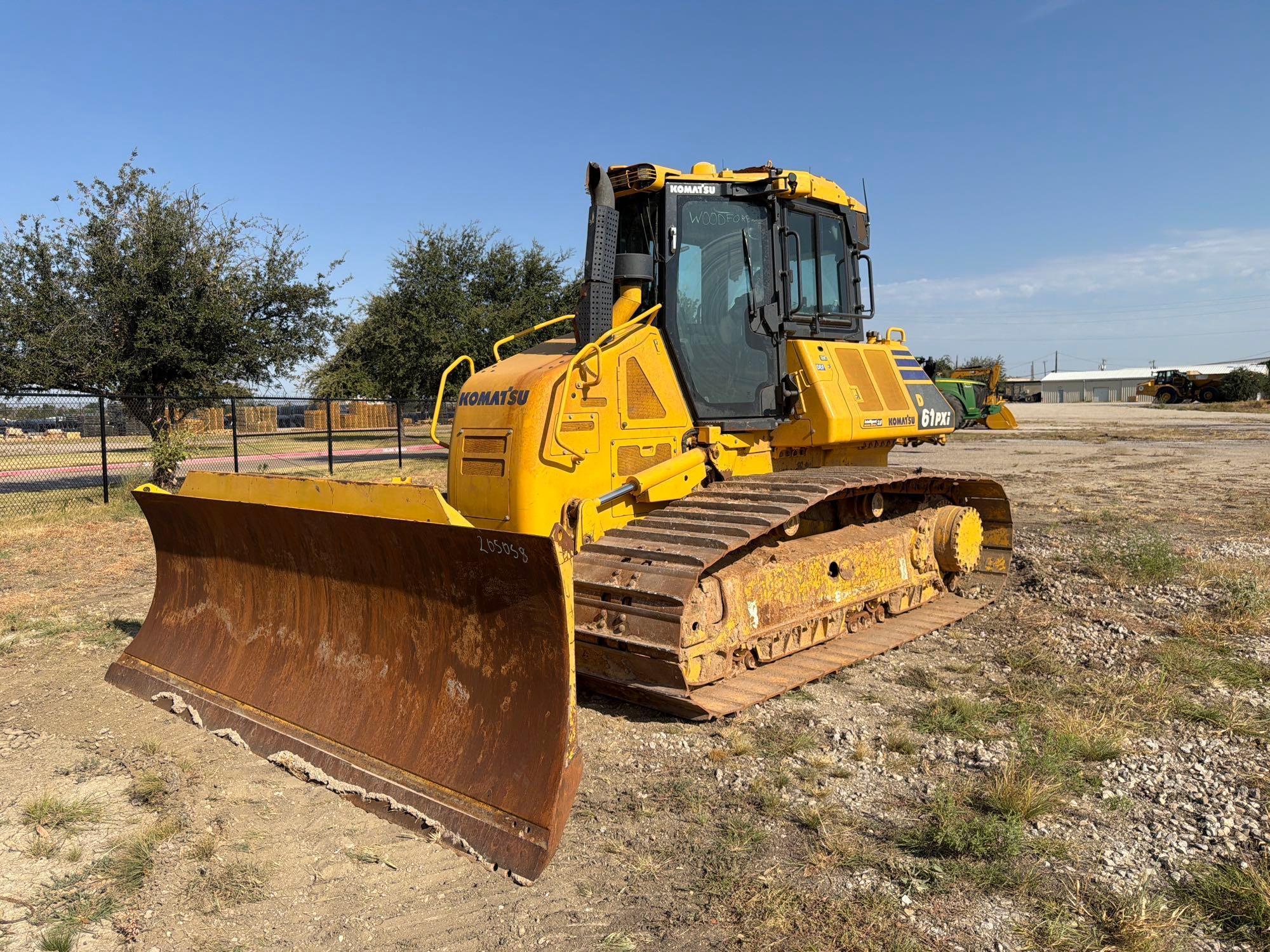 Komatsu D61