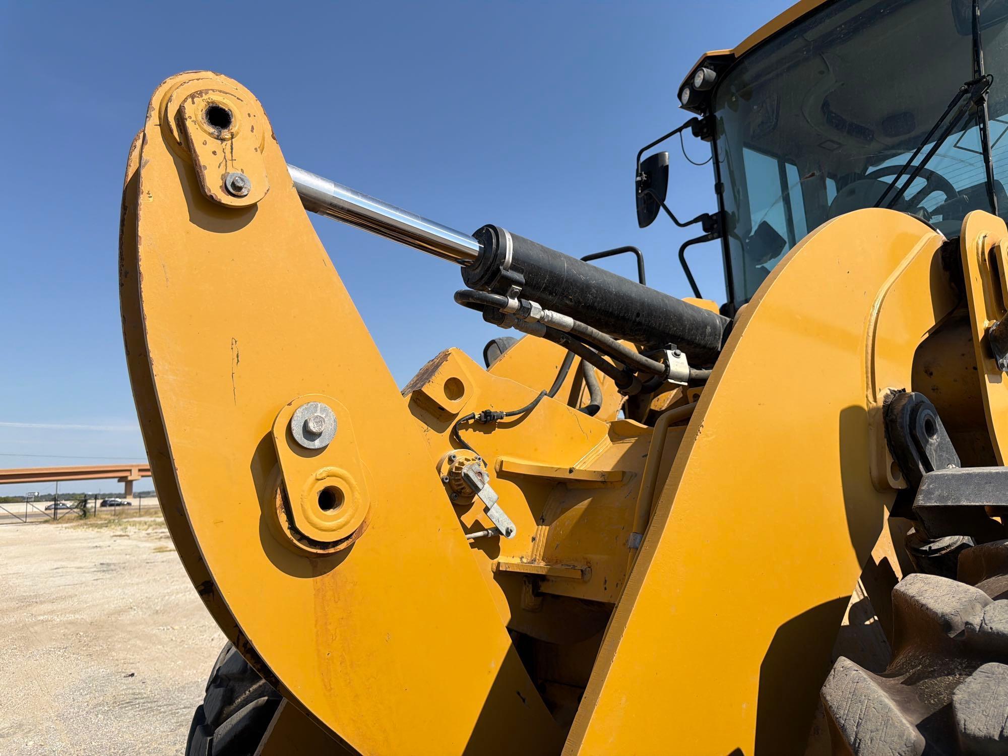 Caterpillar 926M