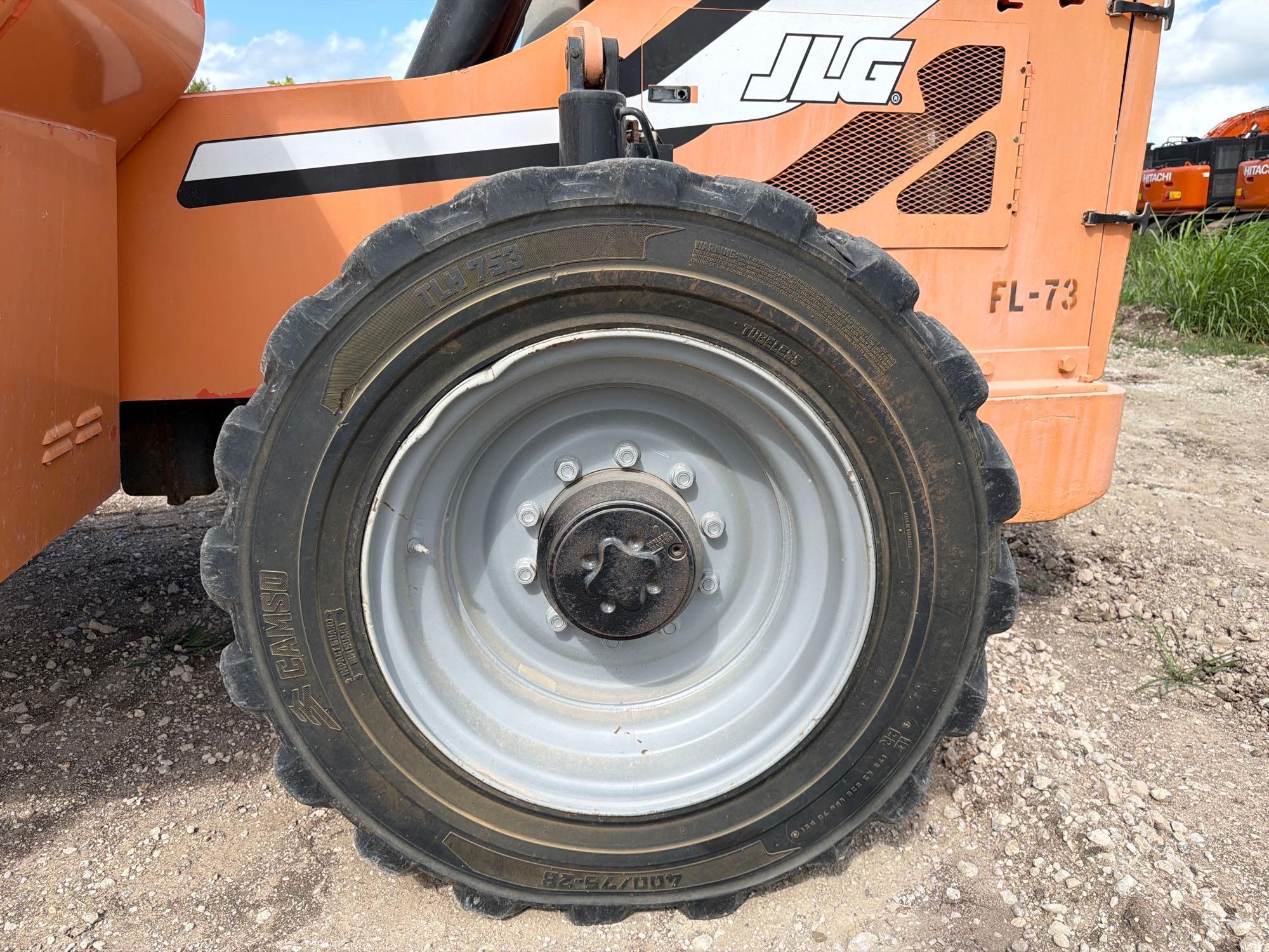 2012 JLG 10054